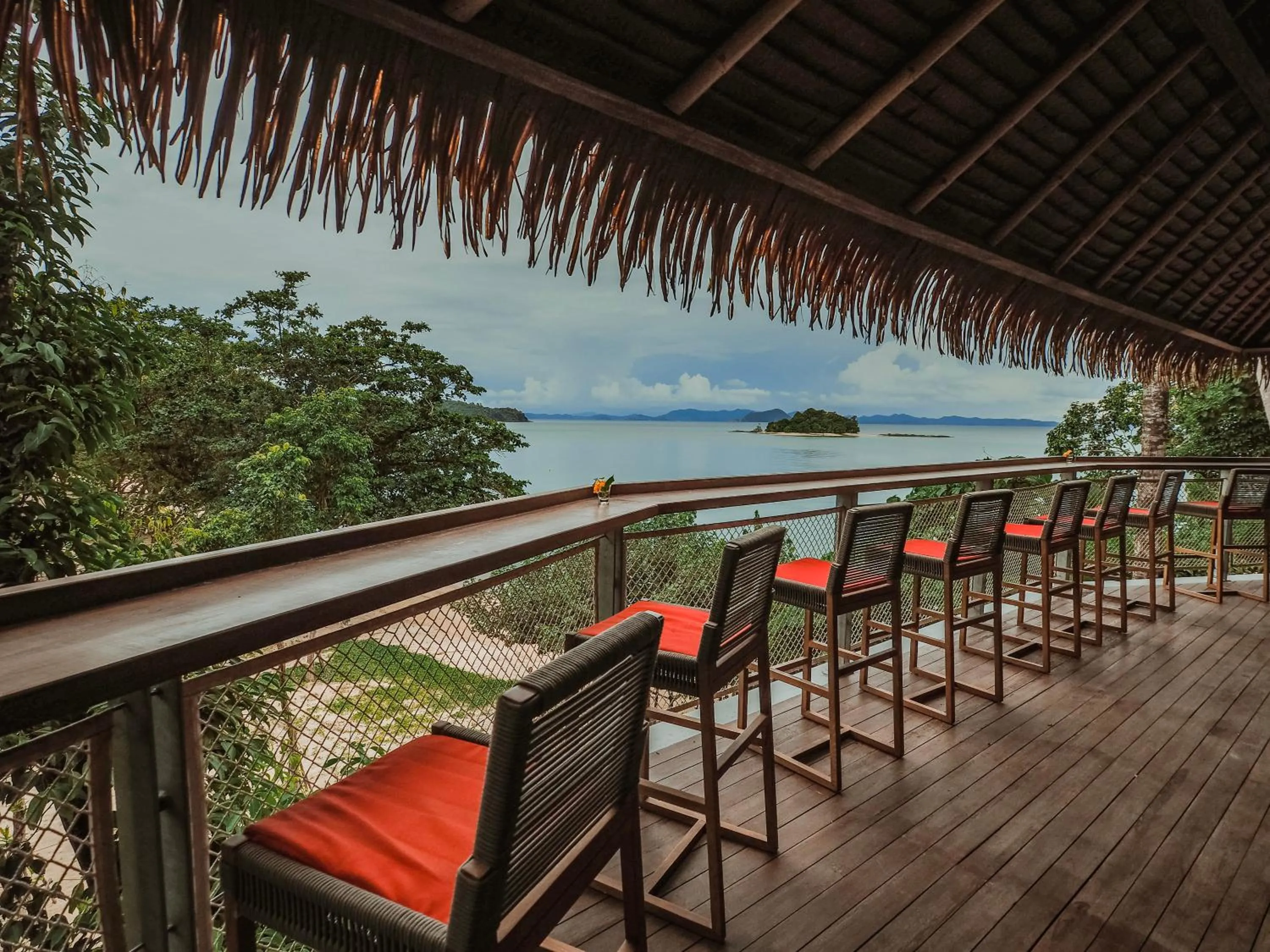 Restaurant/places to eat in Island Escape Burasari