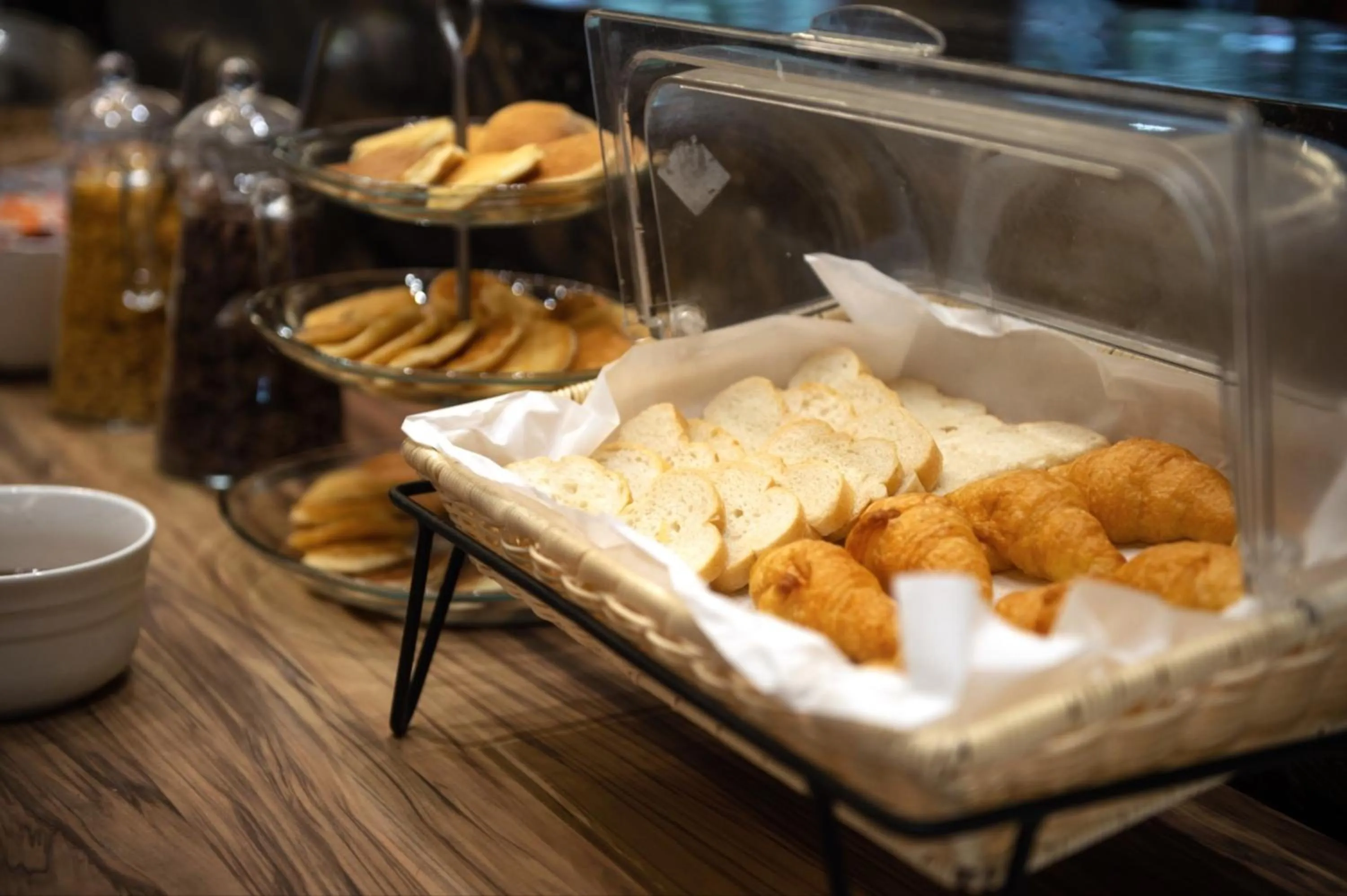 Restaurant/places to eat in Areca Resort and Spa