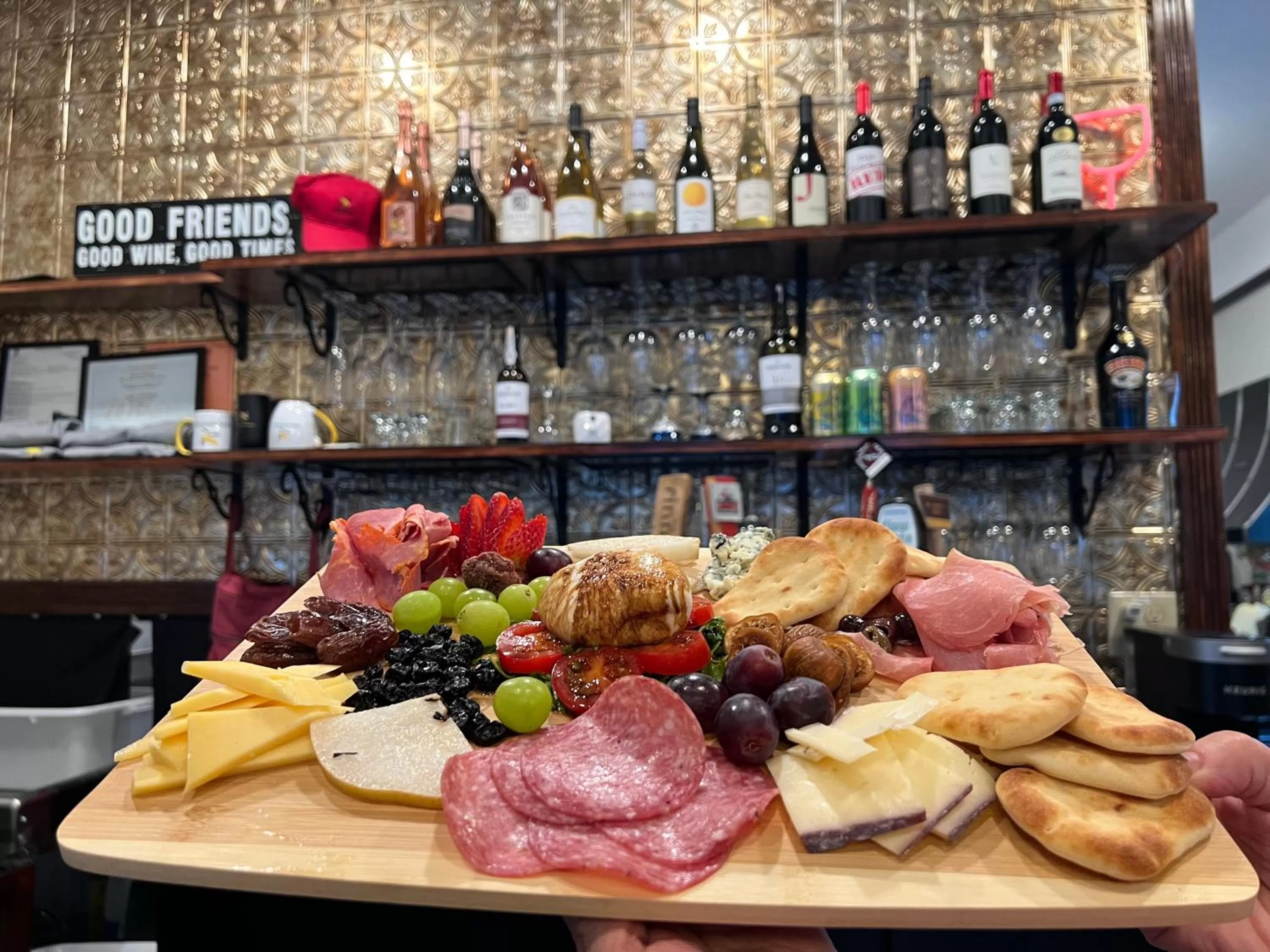 Restaurant/places to eat in Hotel Stevenson