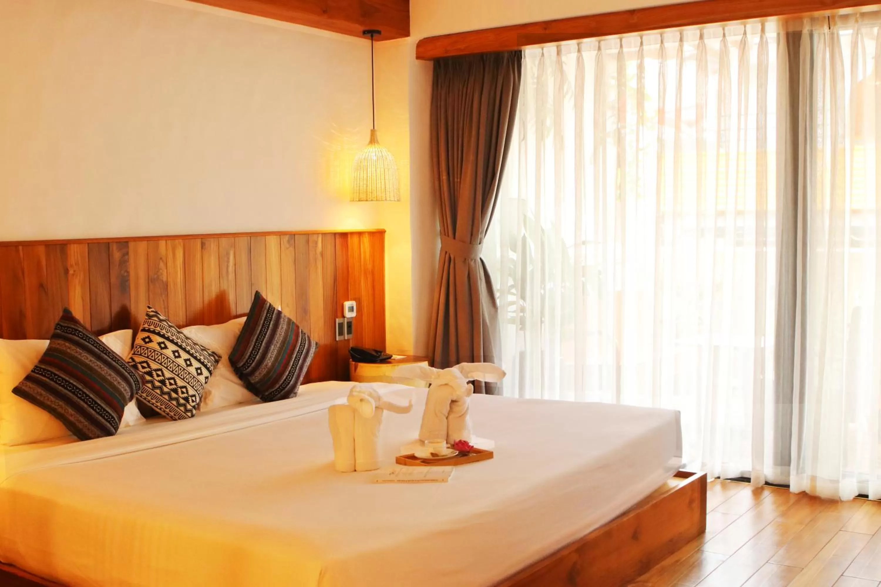 Bed in Duc Vuong Saigon Hotel - Bui Vien