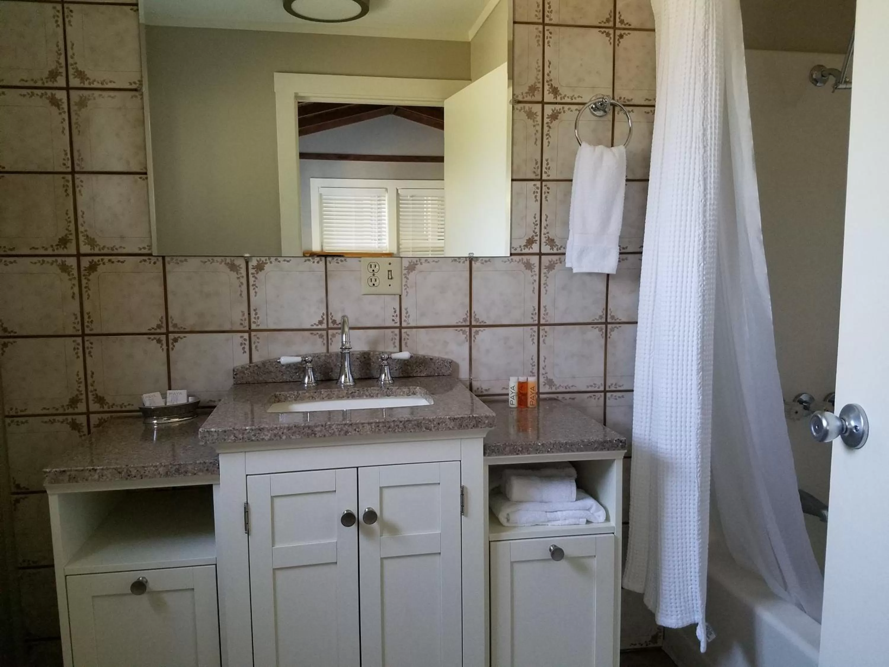 China Creek Cottages