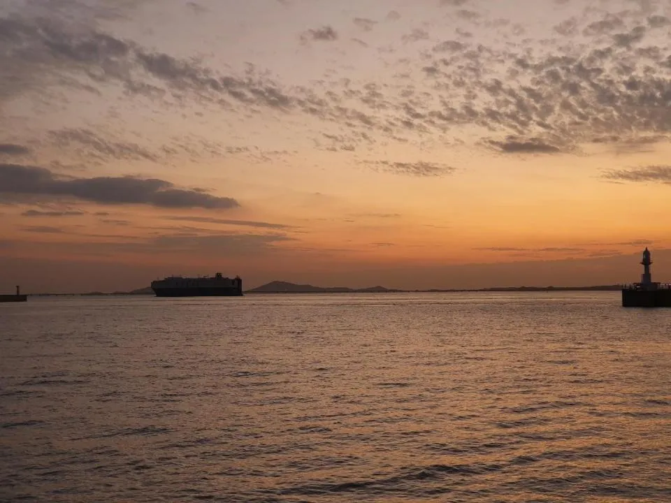 Quiet street view in Sea Moon Tourist Hotel