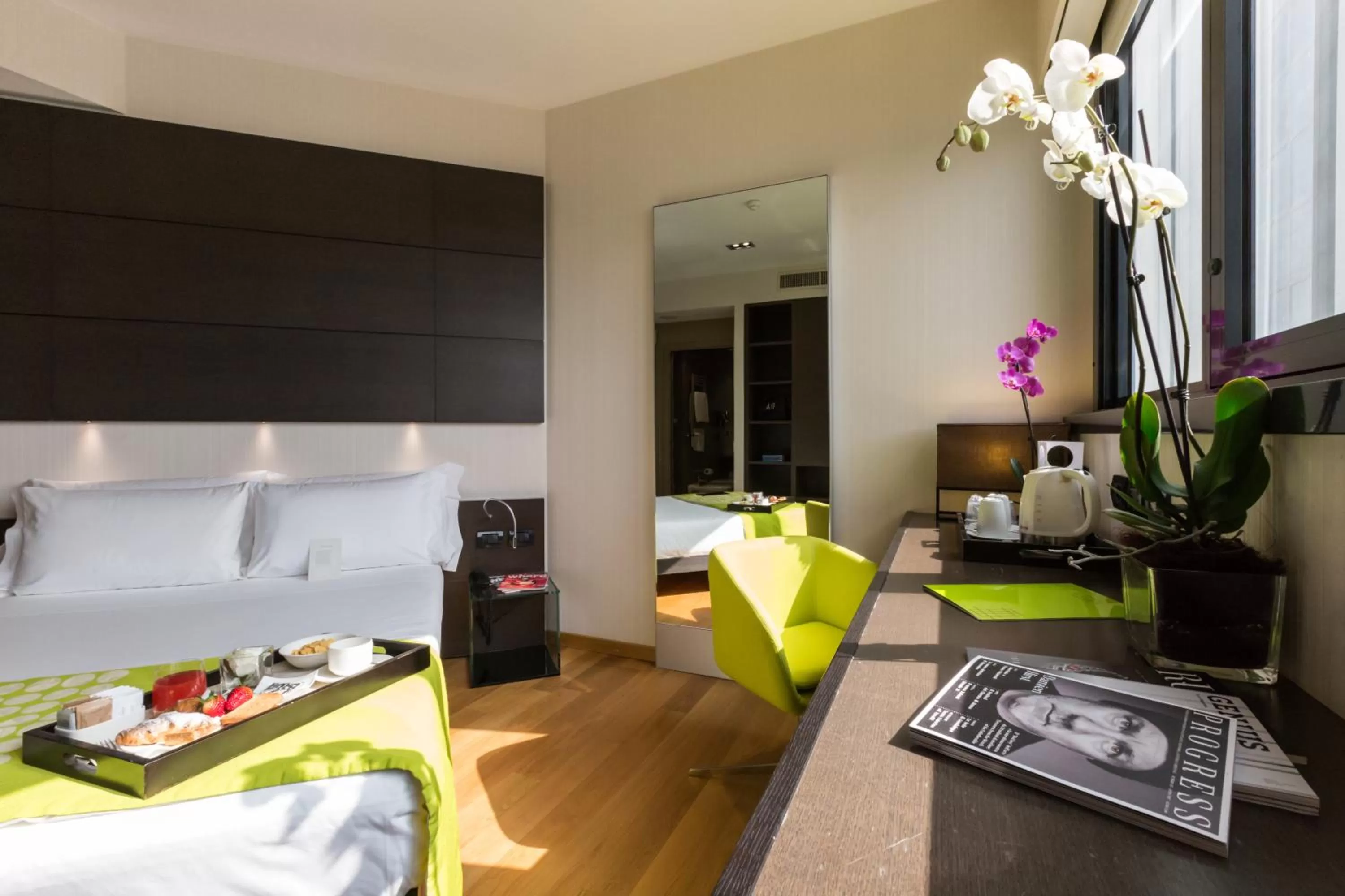 Photo of the whole room, Bed in Best Western Plus The Hub Hotel