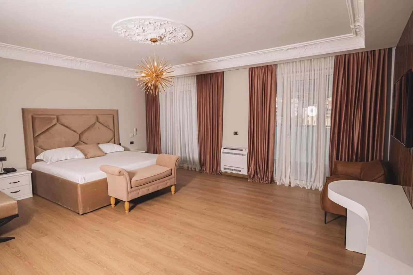 Quadruple Room with Mountain View in Grand Mirage Quadruple Room with Mountain View in Grand Mirage