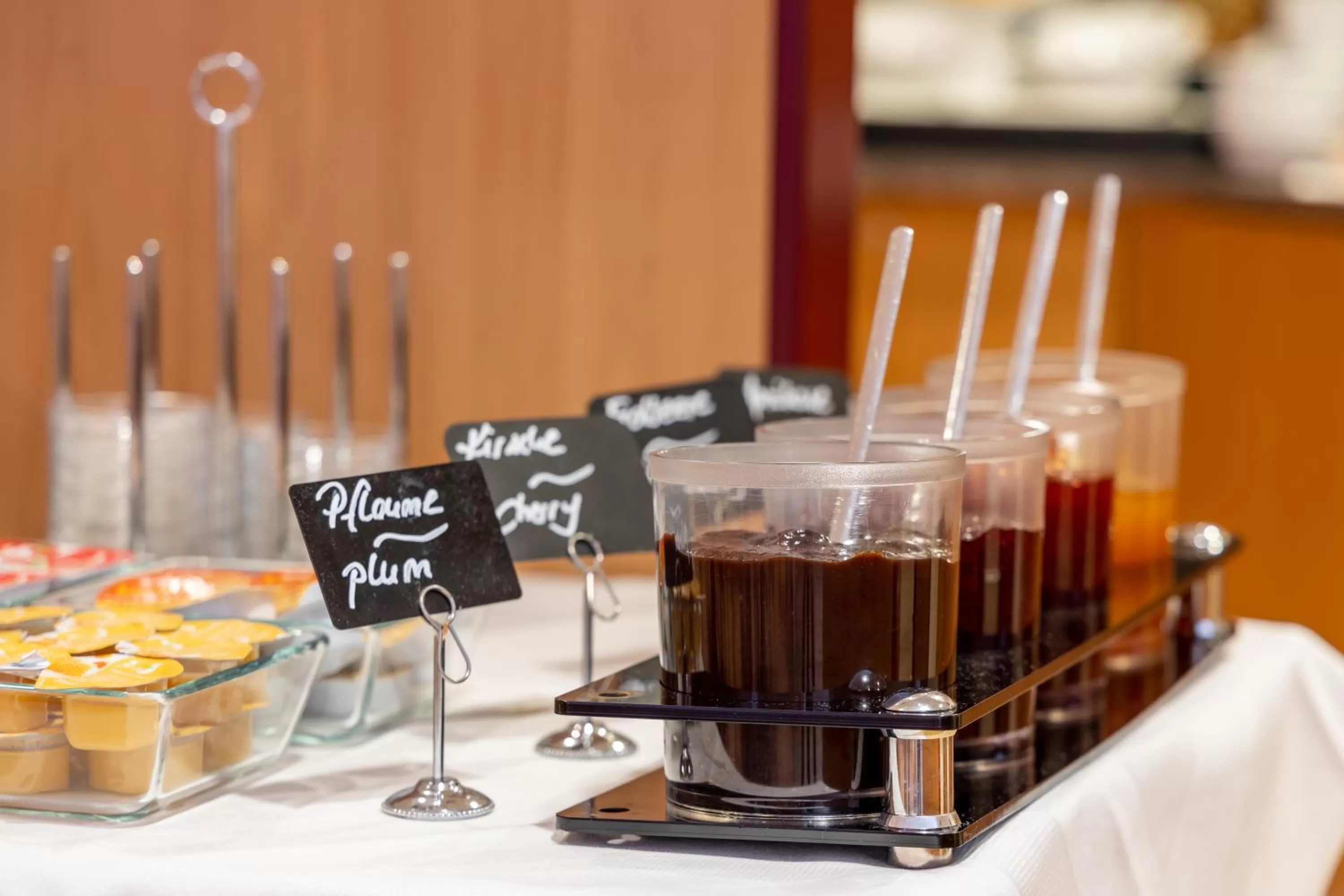 Buffet breakfast in Fly Inn Hotel Frankfurt Airport Rüsselsheim ehemals Trip Inn Hotels