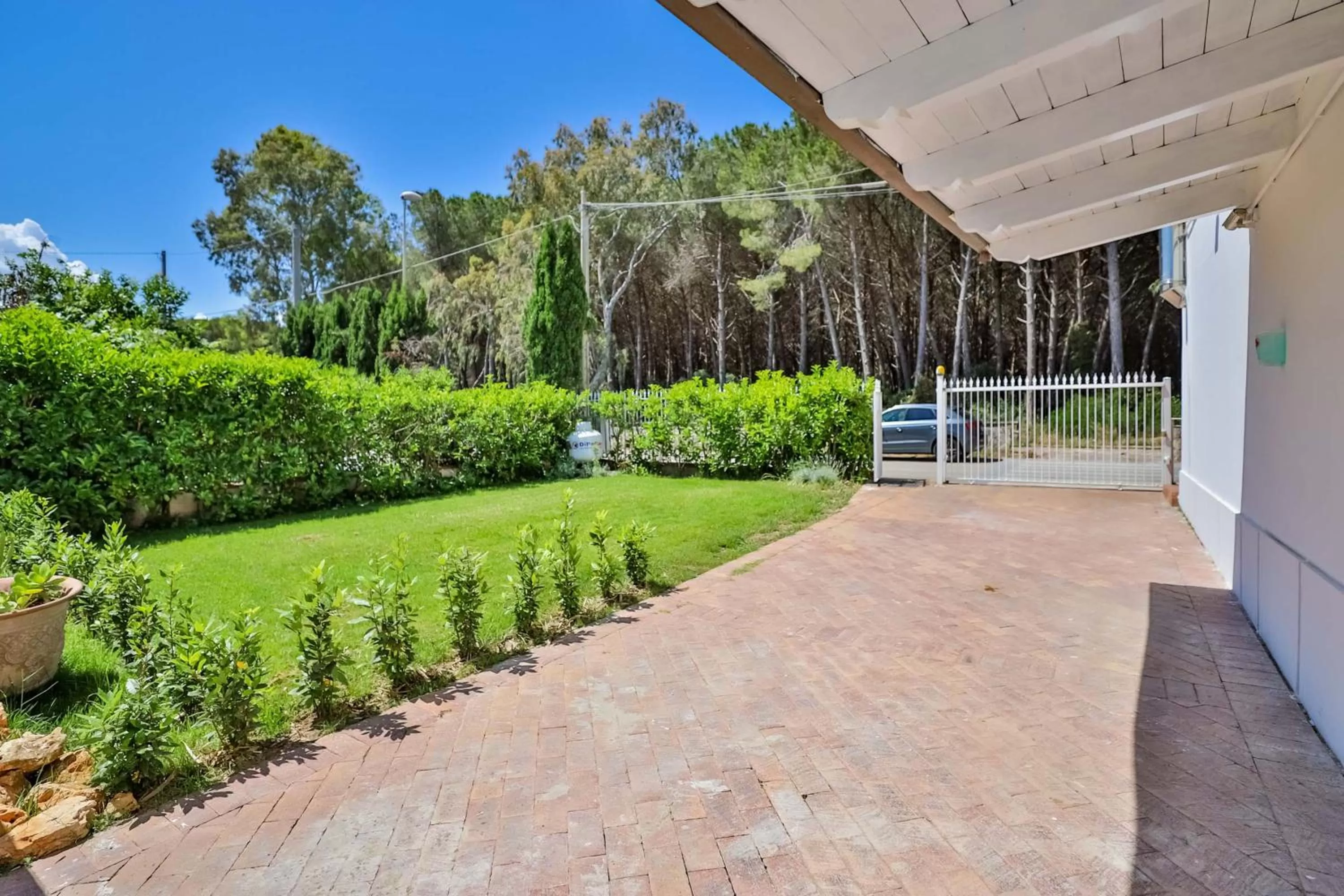 Garden in Il Pineto Paestum Food & Rooms