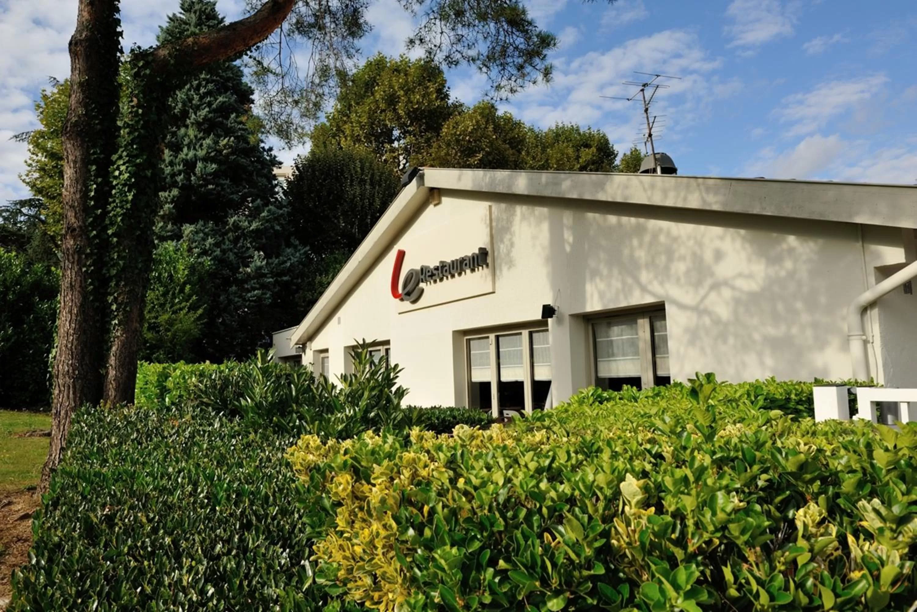 Facade/entrance, Property Building in Campanile Lyon Dardilly Porte De Lyon