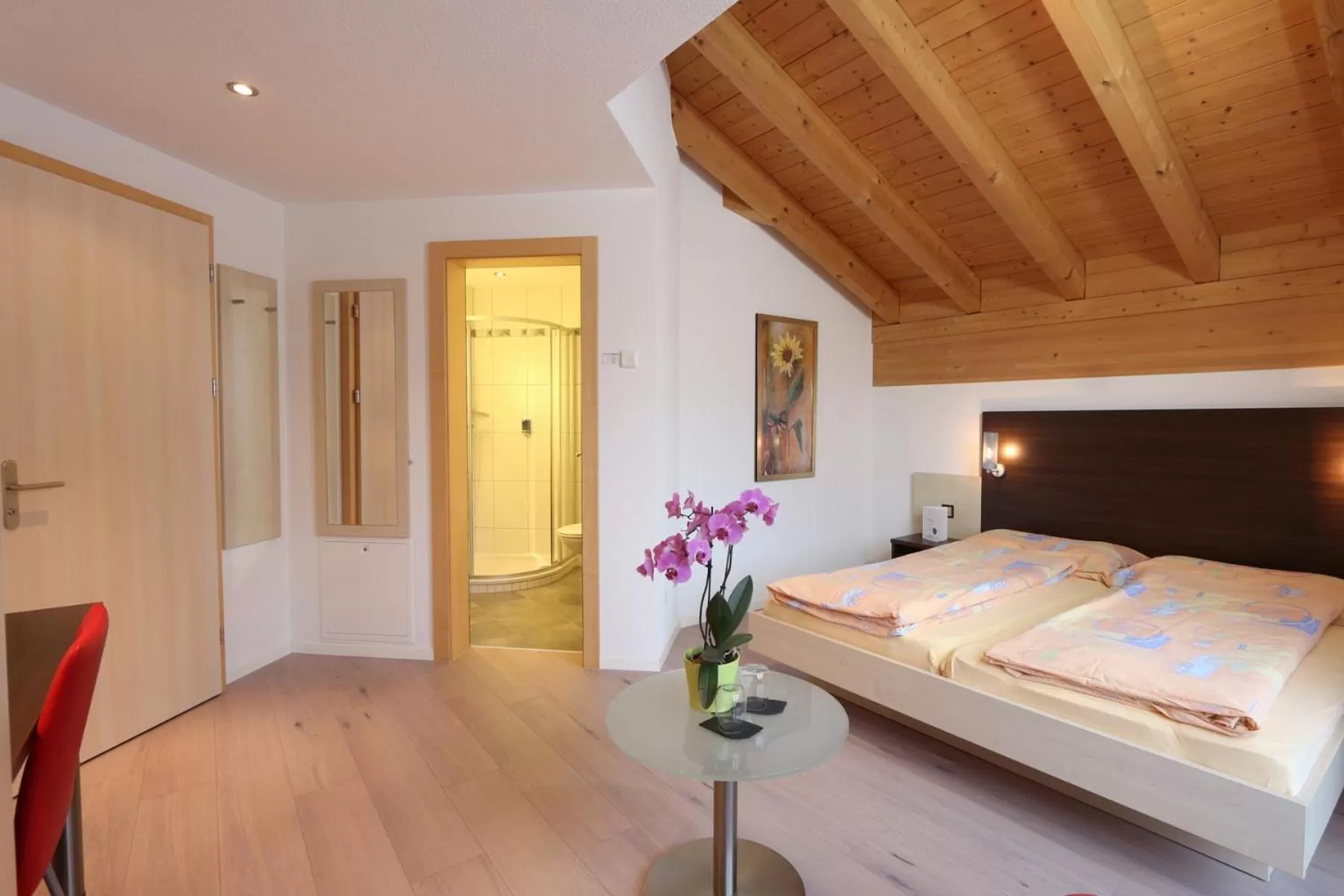 Photo of the whole room, Bed in Feehof