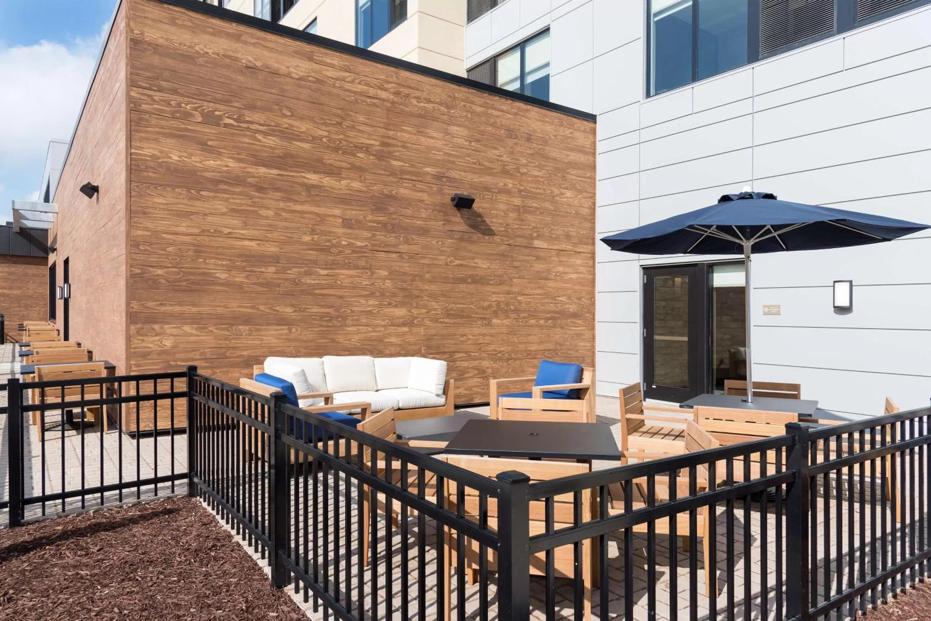 Restaurant/places to eat in Hyatt Place Ann Arbor