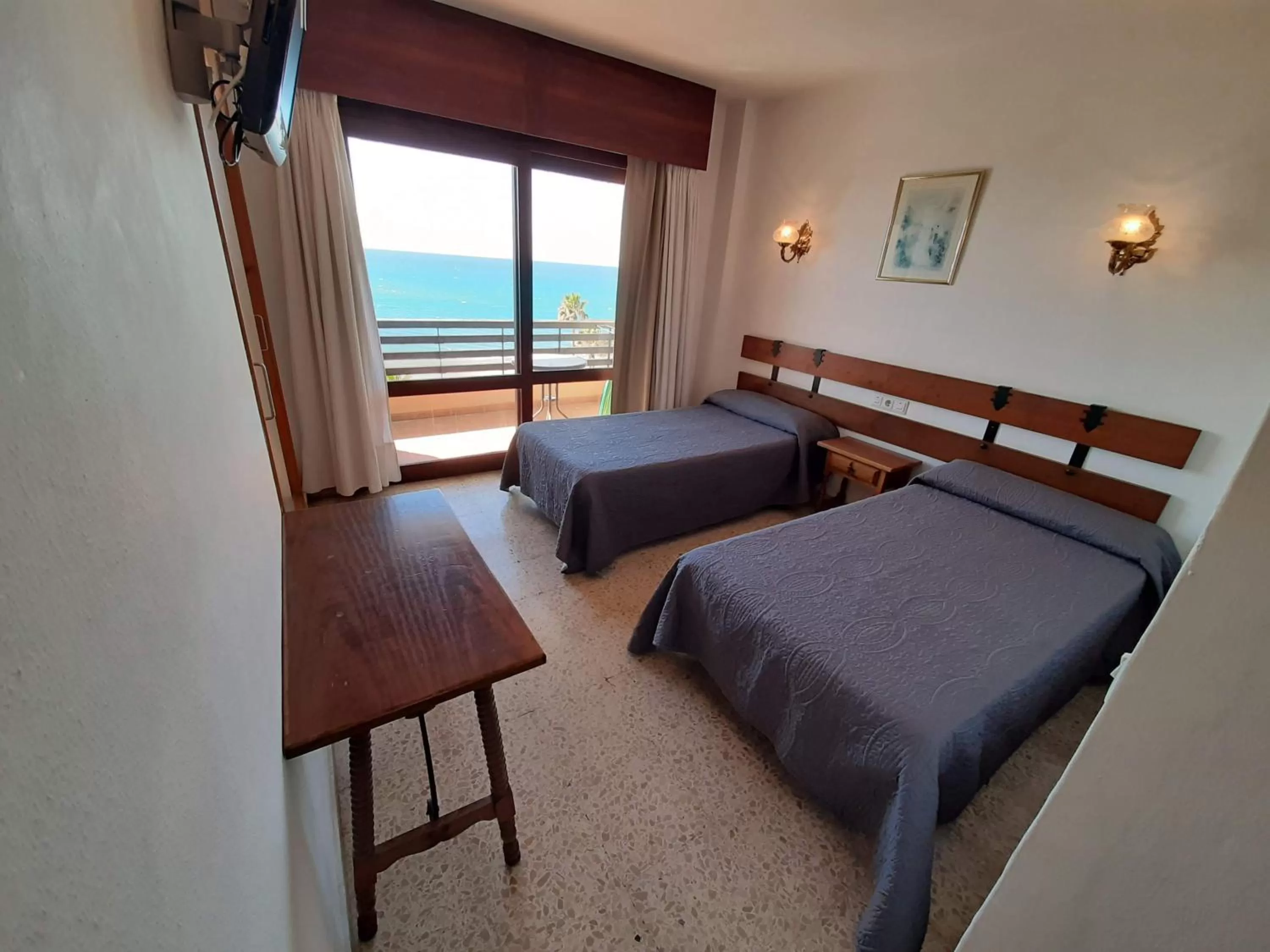 Photo of the whole room in Hotel Buenavista