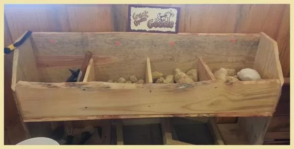 On-site shops in Diamonds Old West