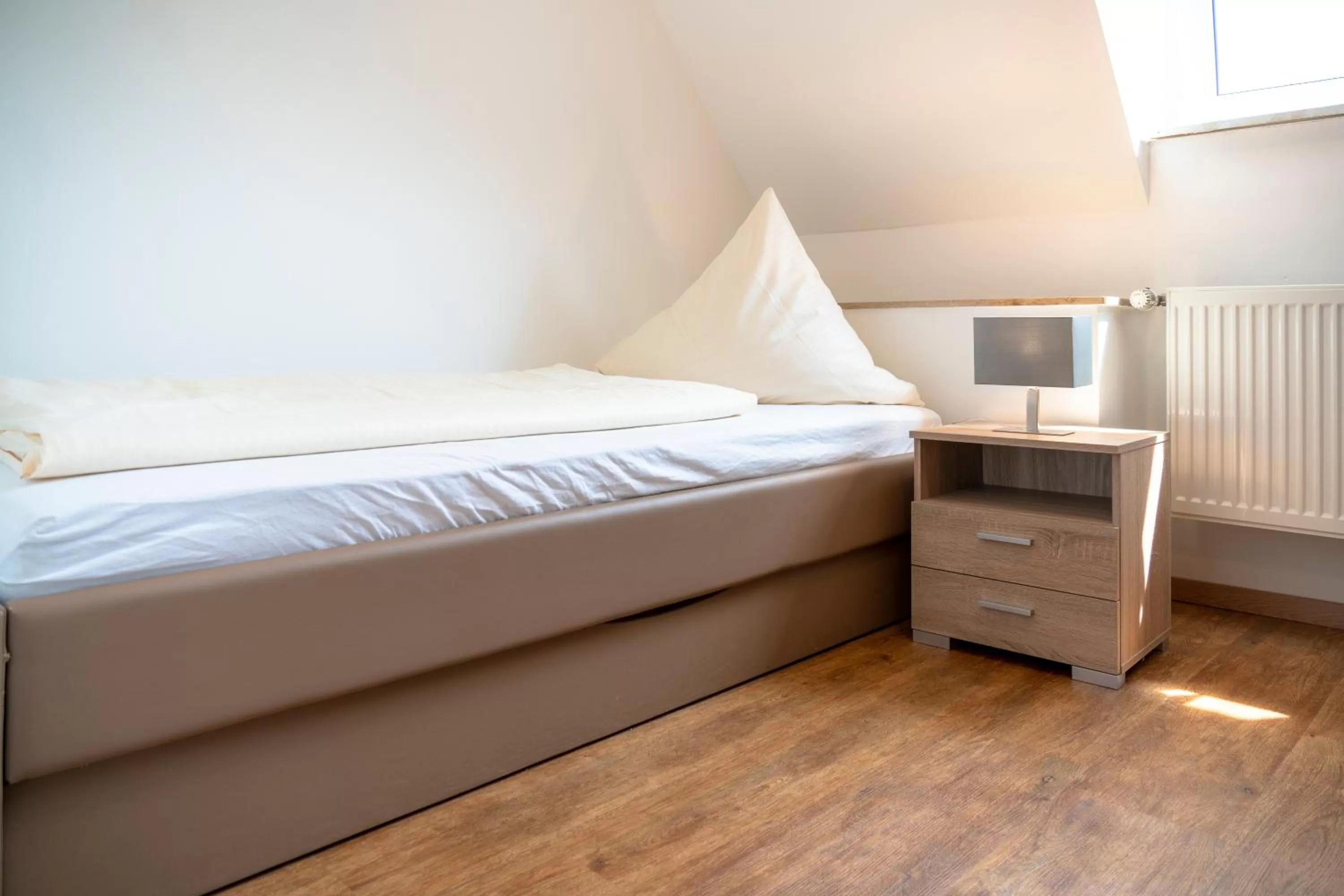 Bed in Landgasthof Mörsbergei