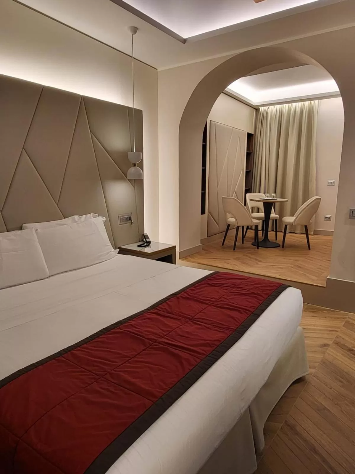 Photo of the whole room, Bed in Harry's Bar Trevi Hotel & Restaurant