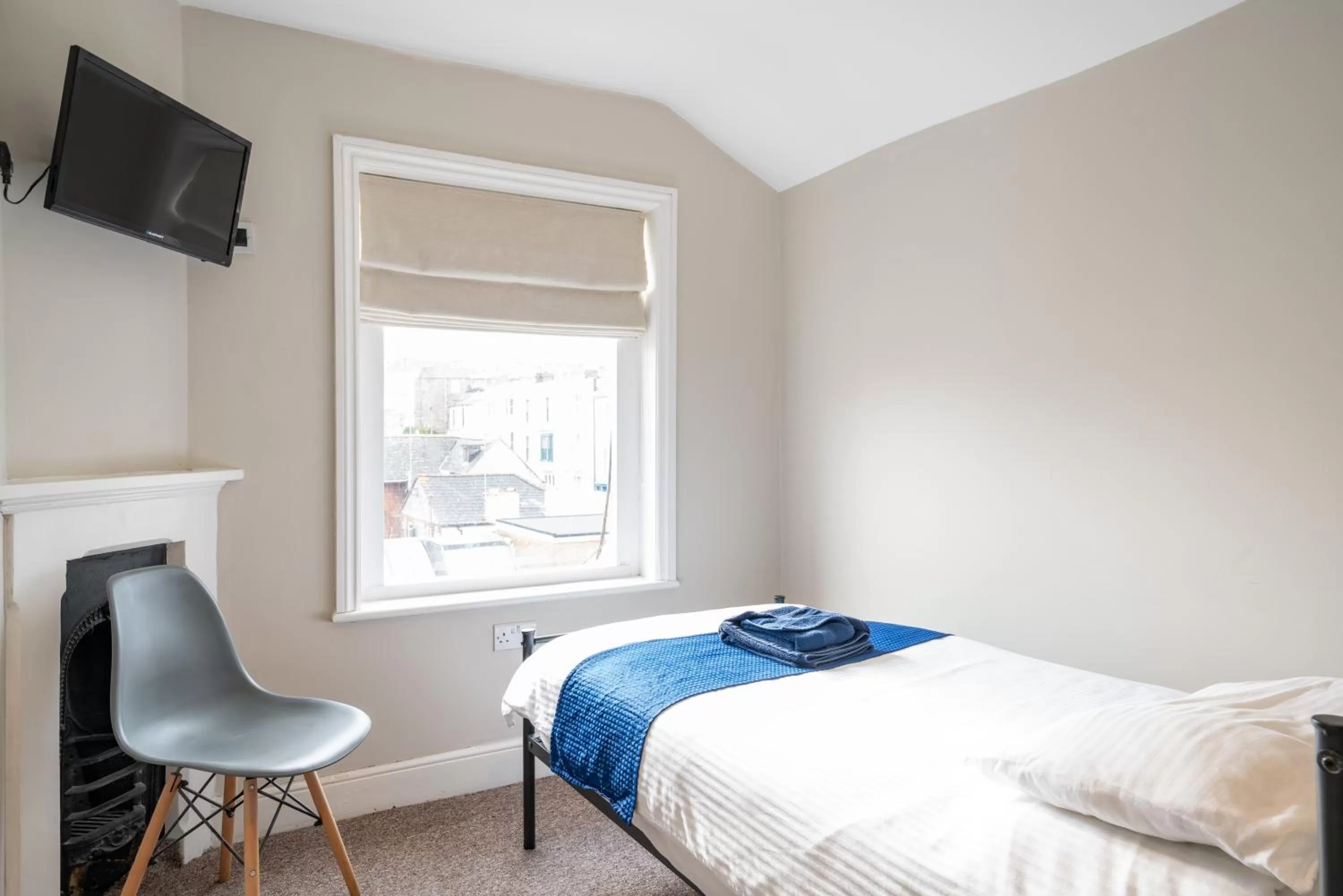 Bed in The Veteran Hotel & Bar