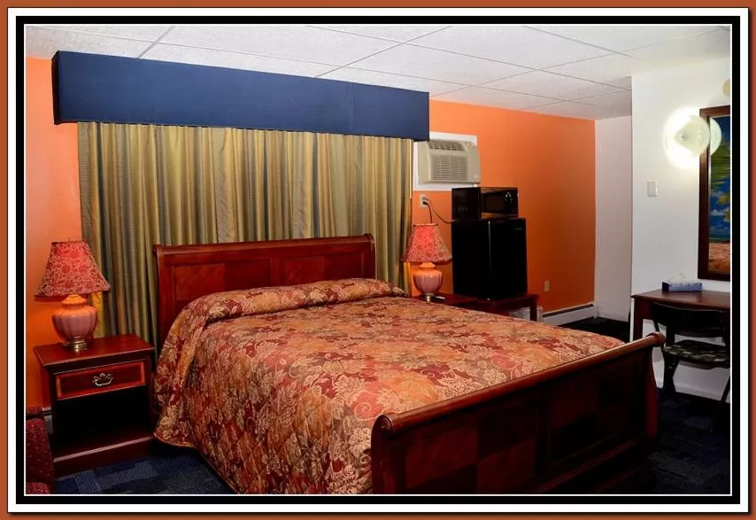 Bed in The Cardinal Inn