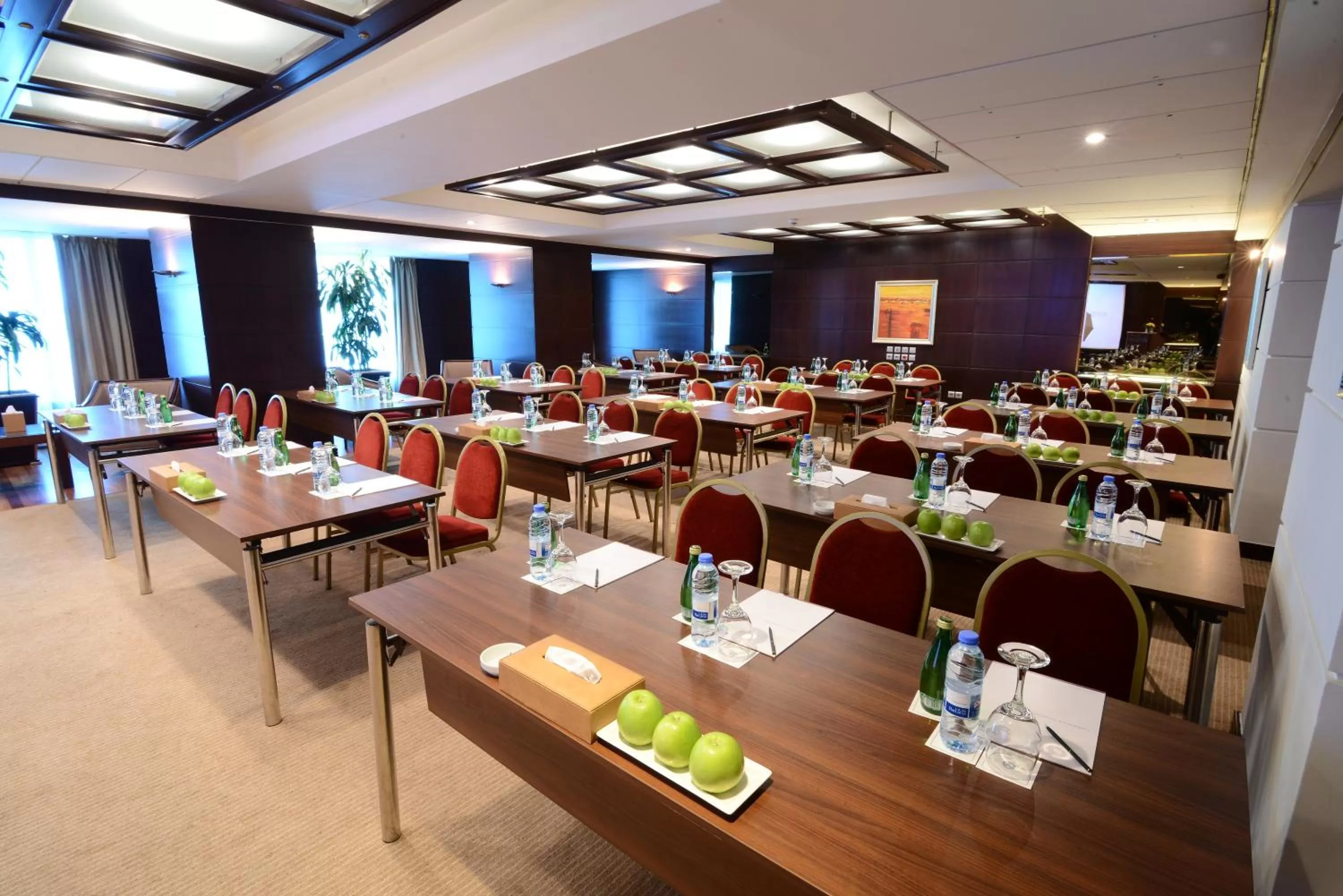 Meeting/conference room in Raouche Arjaan by Rotana