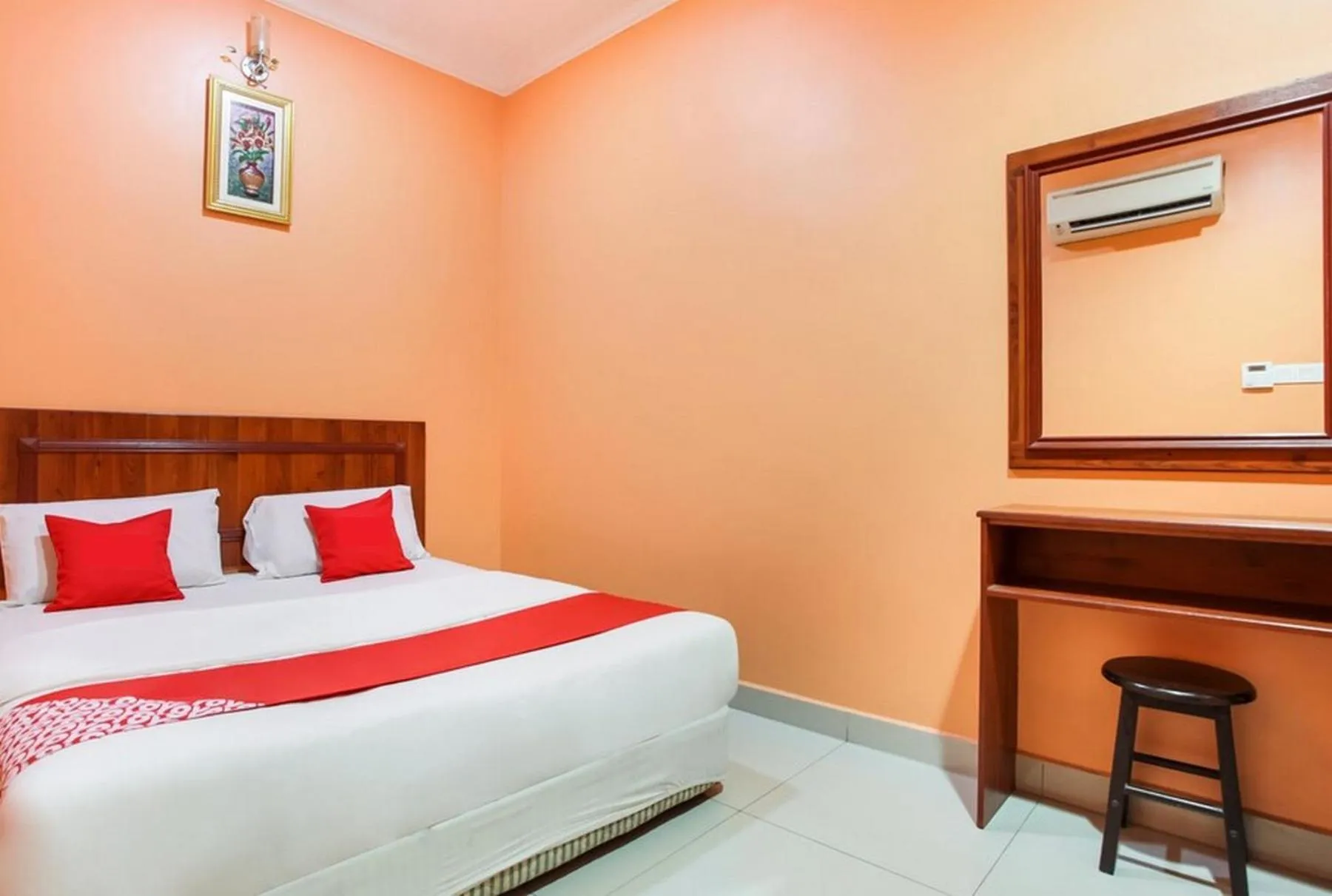 Bed in My Town Hotel