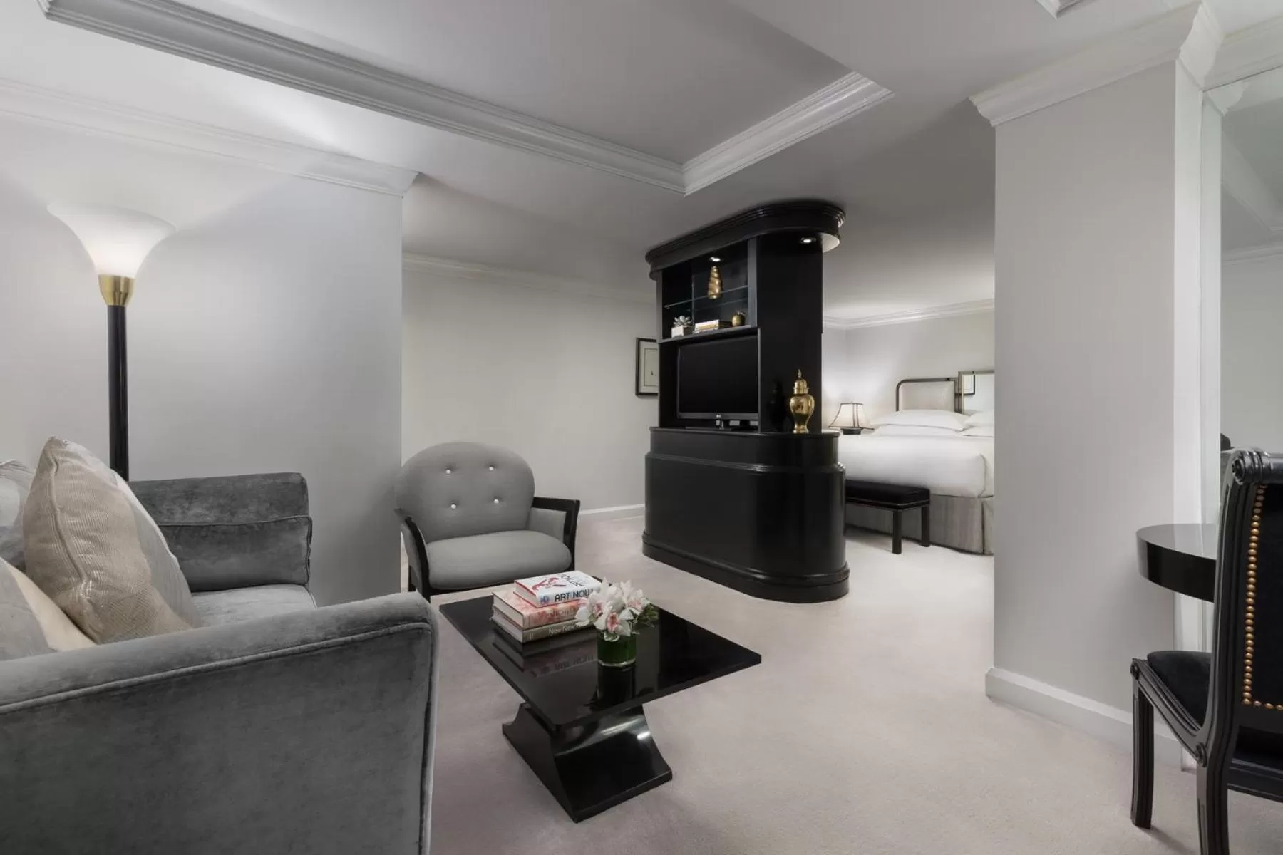 Living room in The Michelangelo Hotel