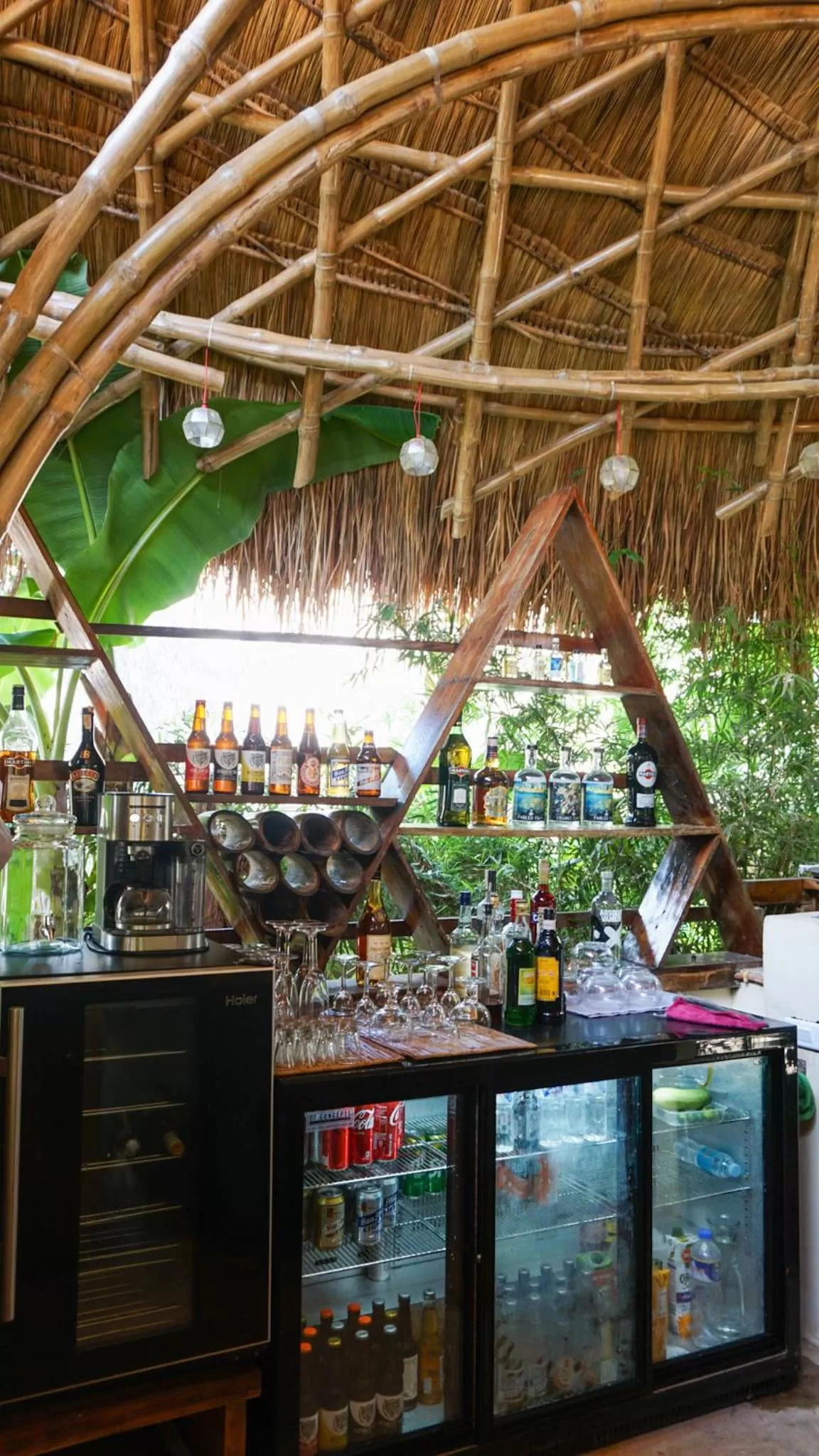 Lounge or bar in La Colonial Resort