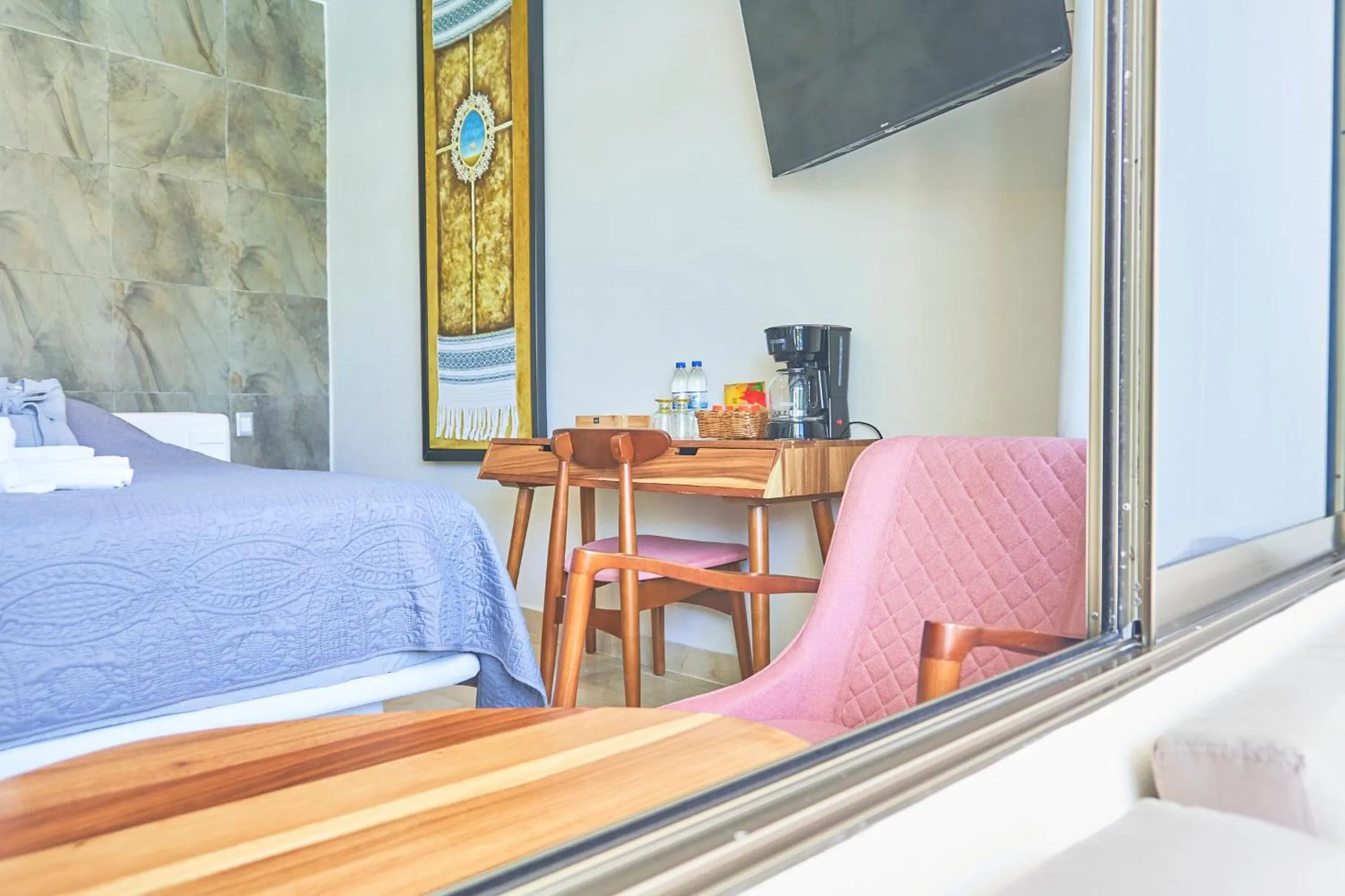 TV and multimedia in Hotel Casa Justina