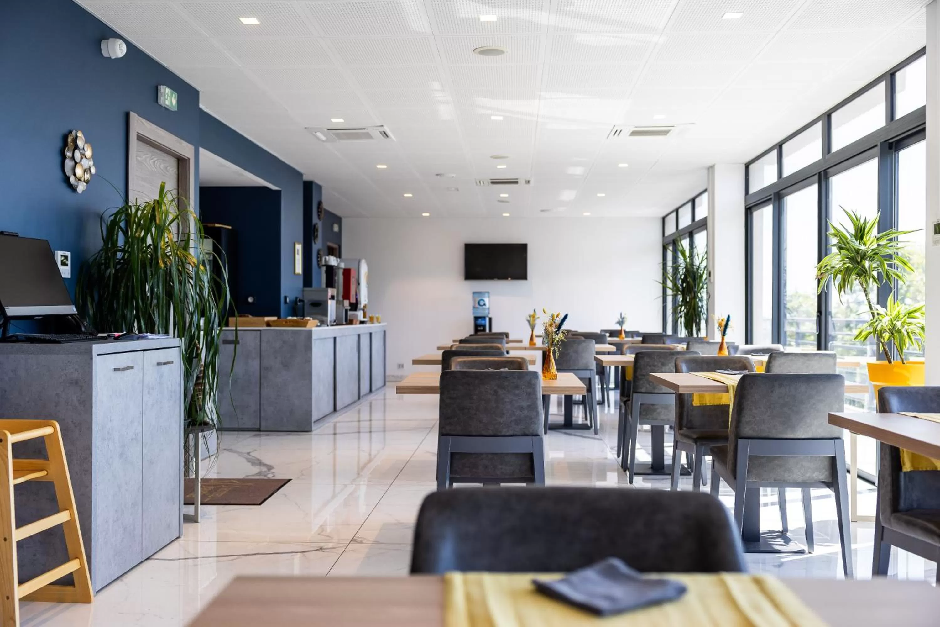 Breakfast in Hôtel Le Bastia