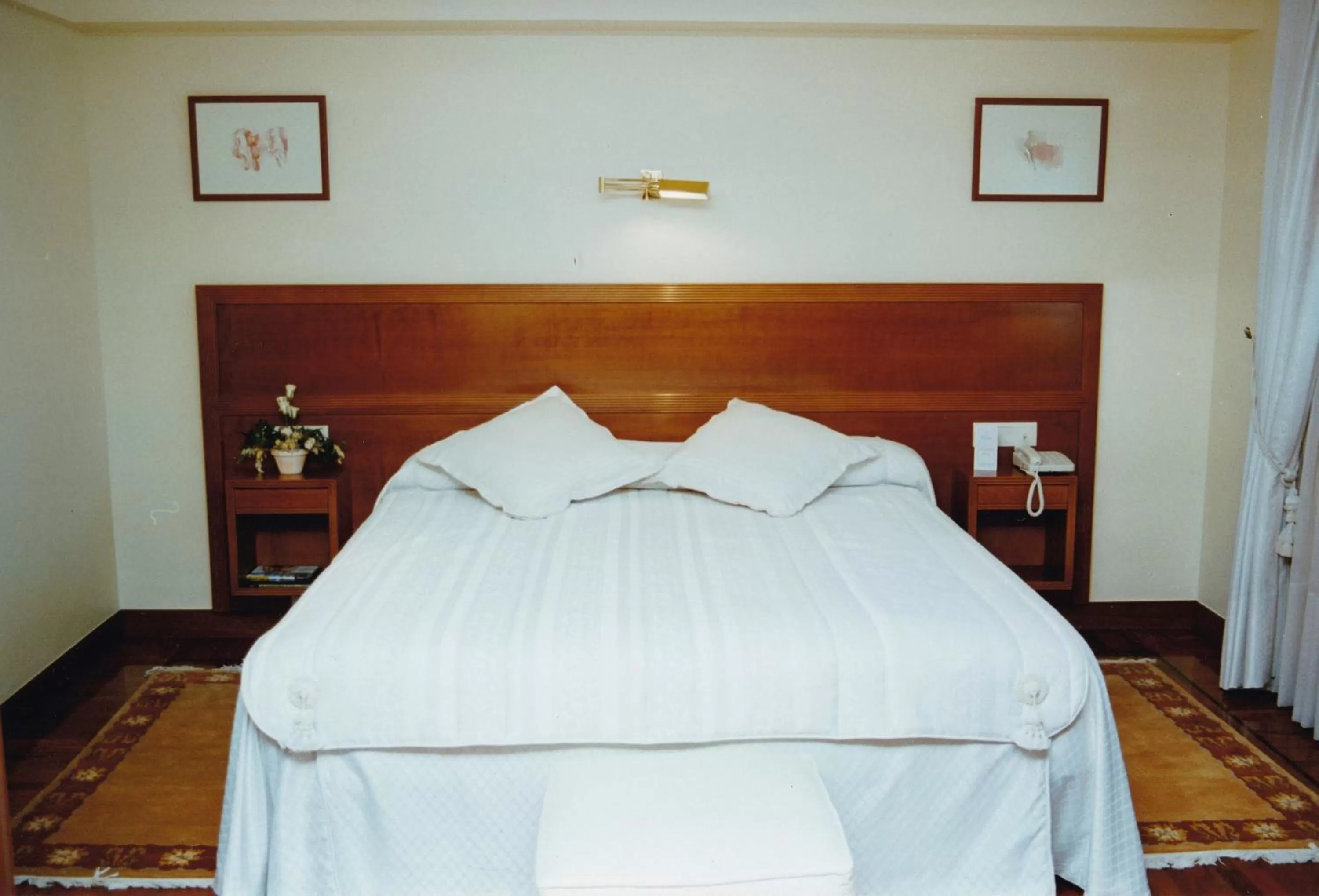 Photo of the whole room, Bed in Bellavista