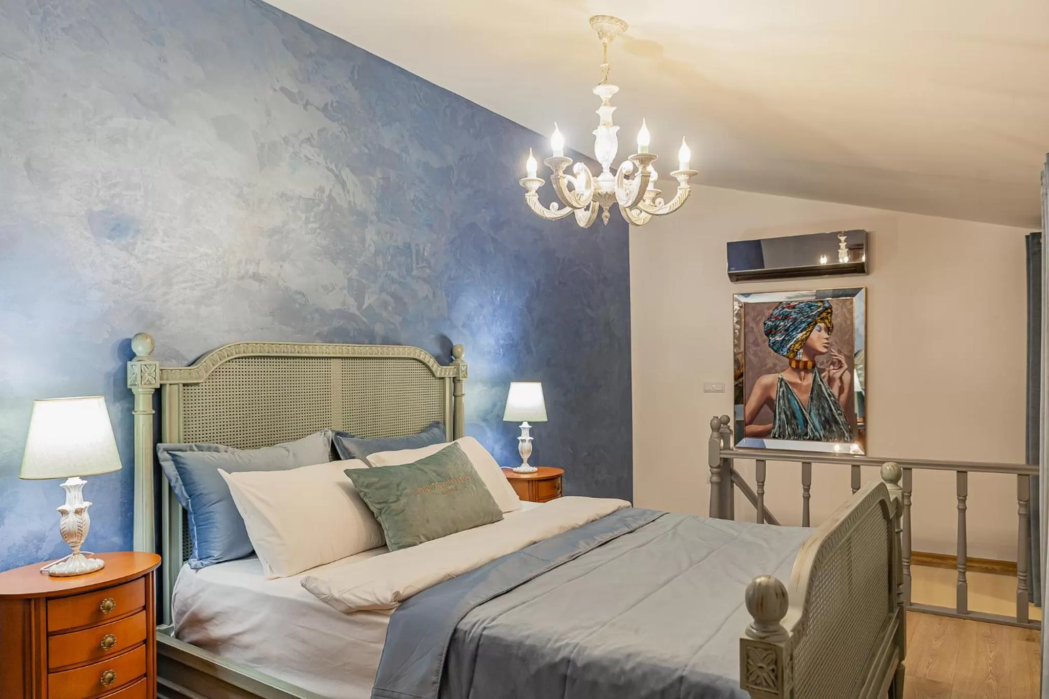 Photo of the whole room in Lord Morgan & Exclusive Design Nişantaşı