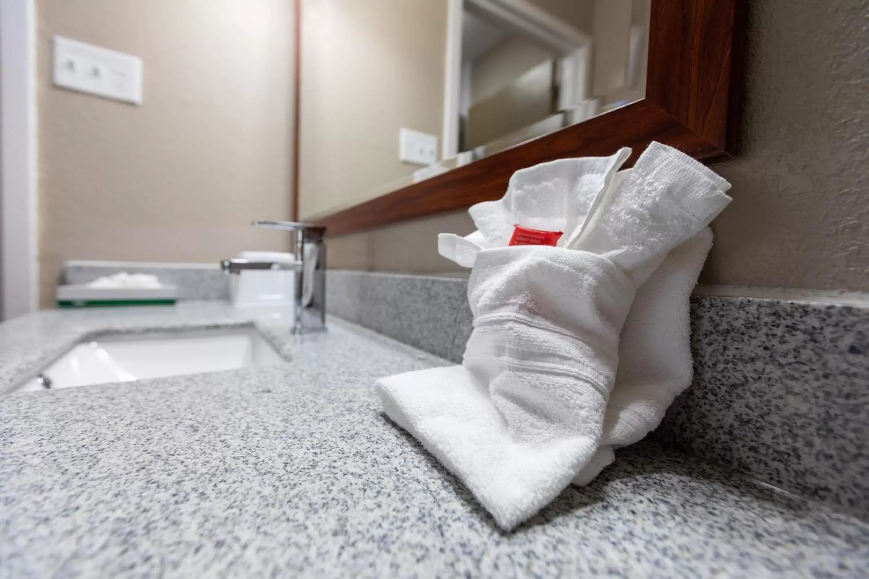 King Room - Mobility Access/Non-Smoking in Super 8 by Wyndham Goldsboro King Room - Mobility Access/Non-Smoking in Super 8 by Wyndham Goldsboro