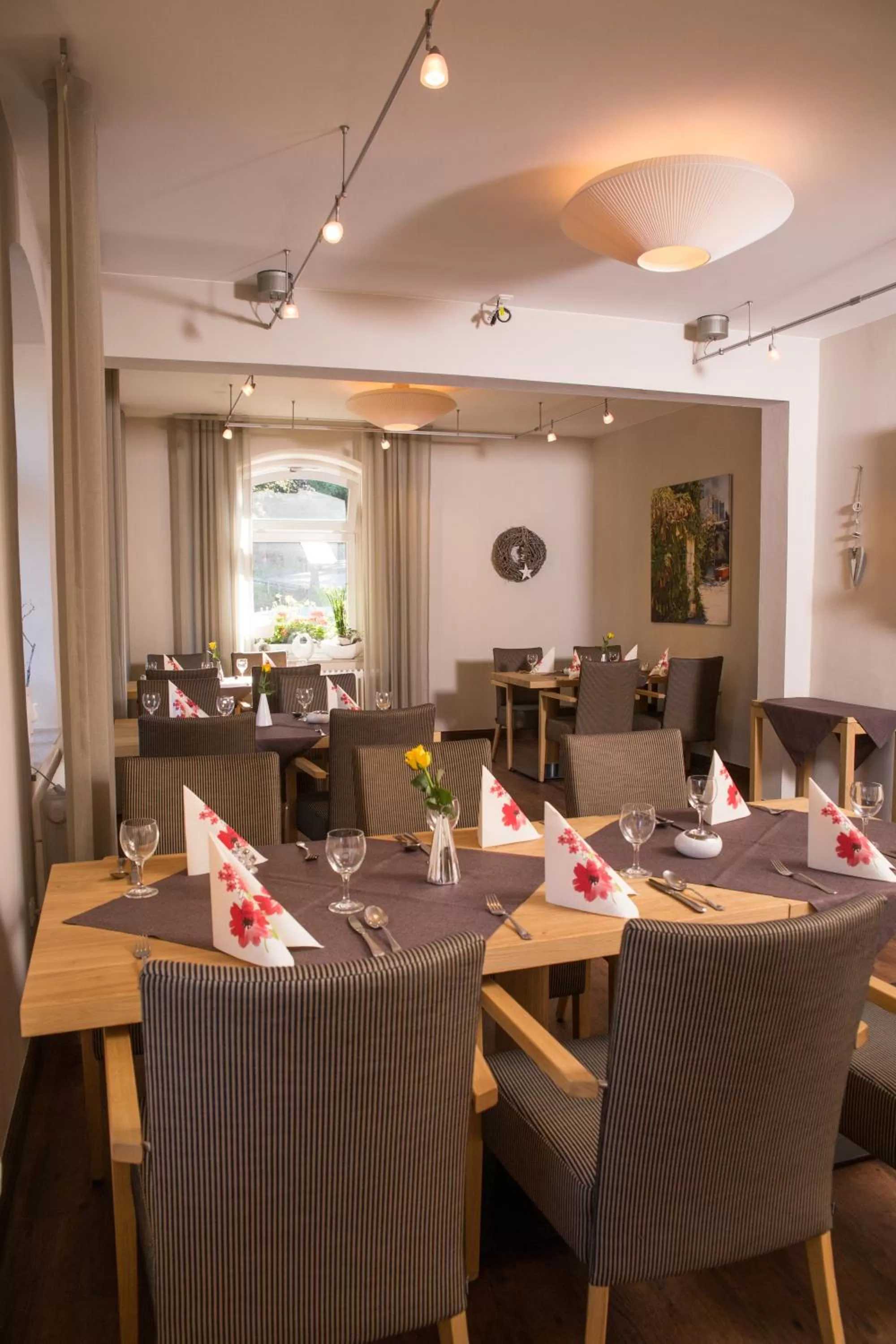 Restaurant/places to eat in Hotel Zur-Borke