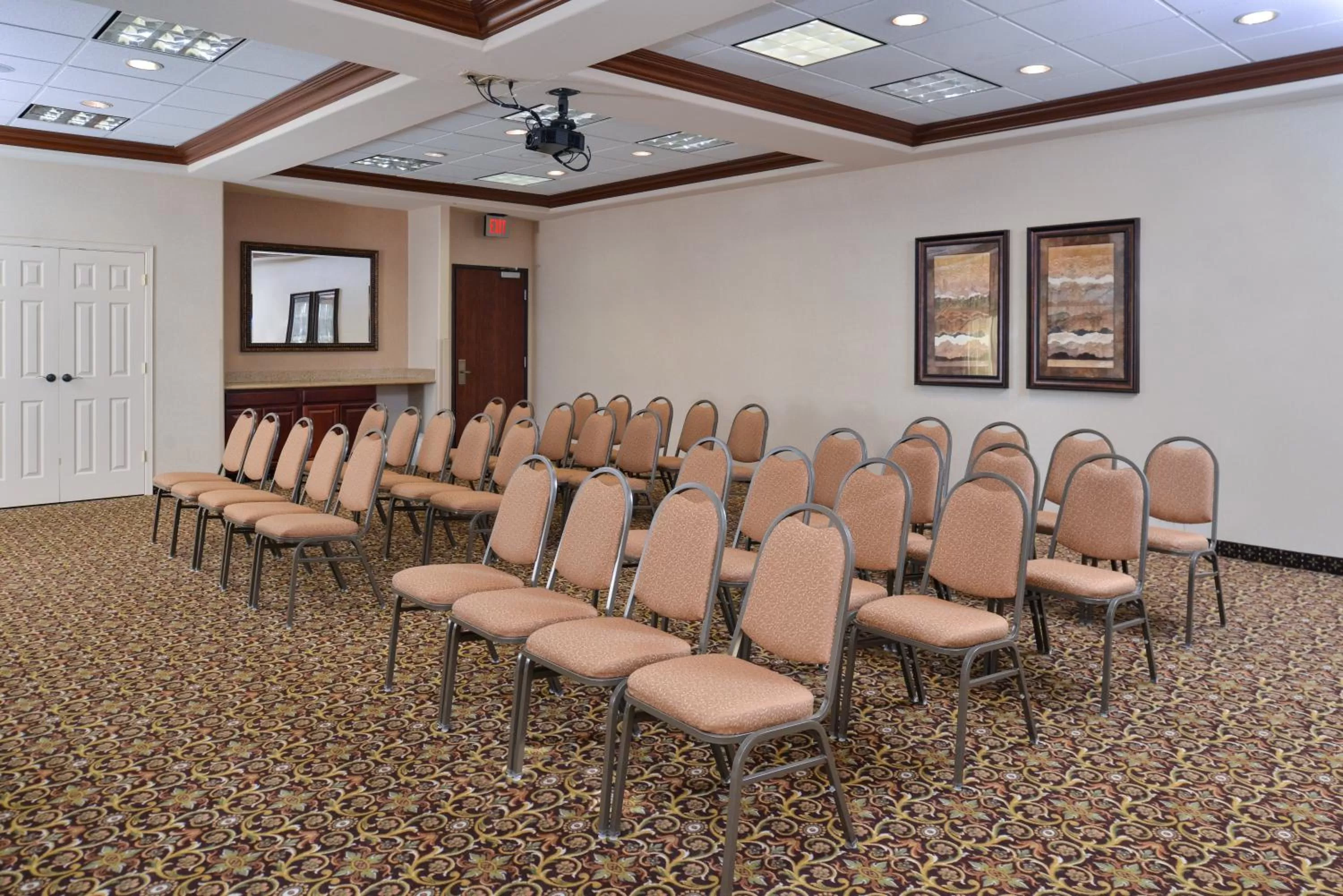 Meeting/conference room in Holiday Inn Express Hotel & Suites Las Cruces by IHG
