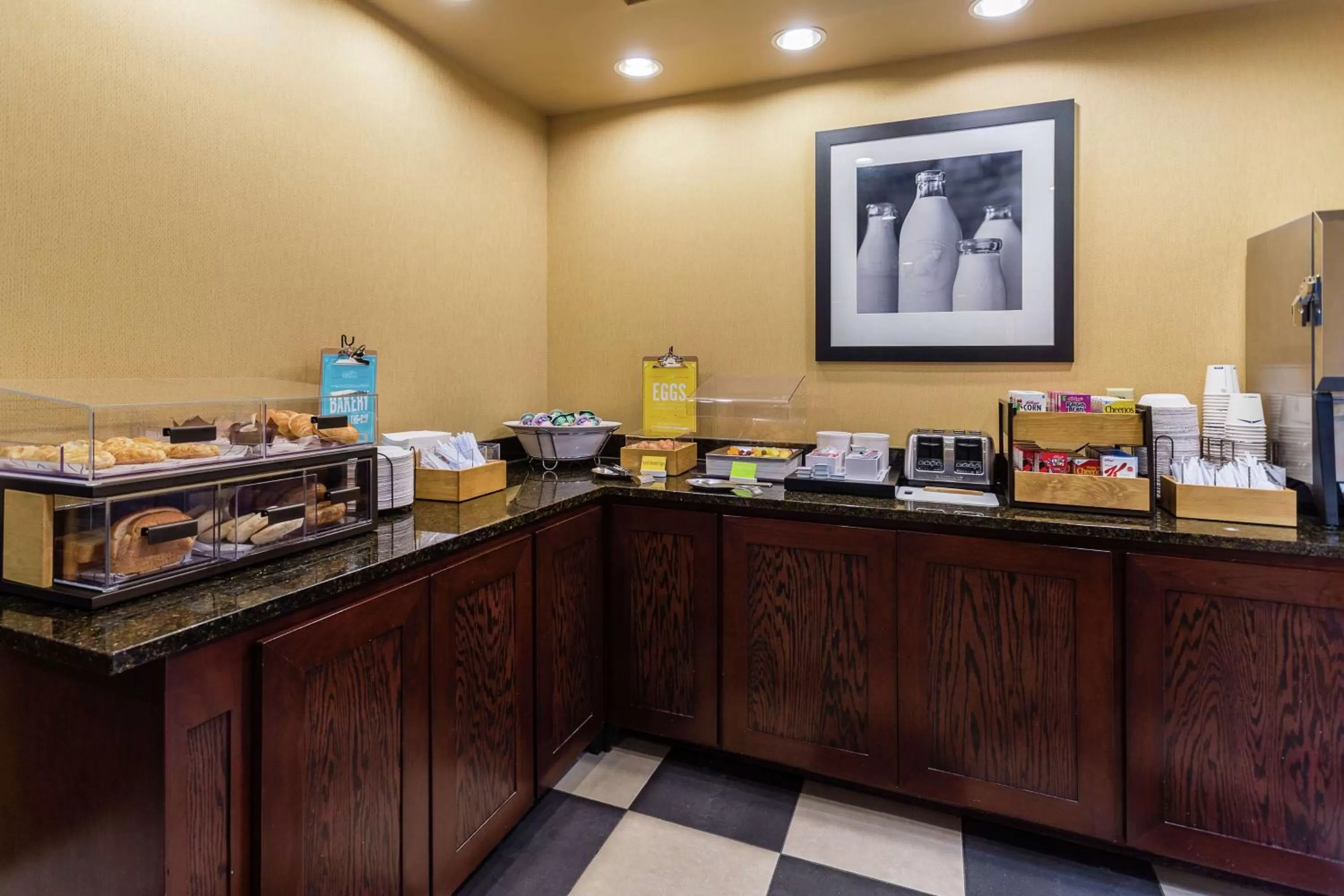 Breakfast in Hampton Inn Somerset