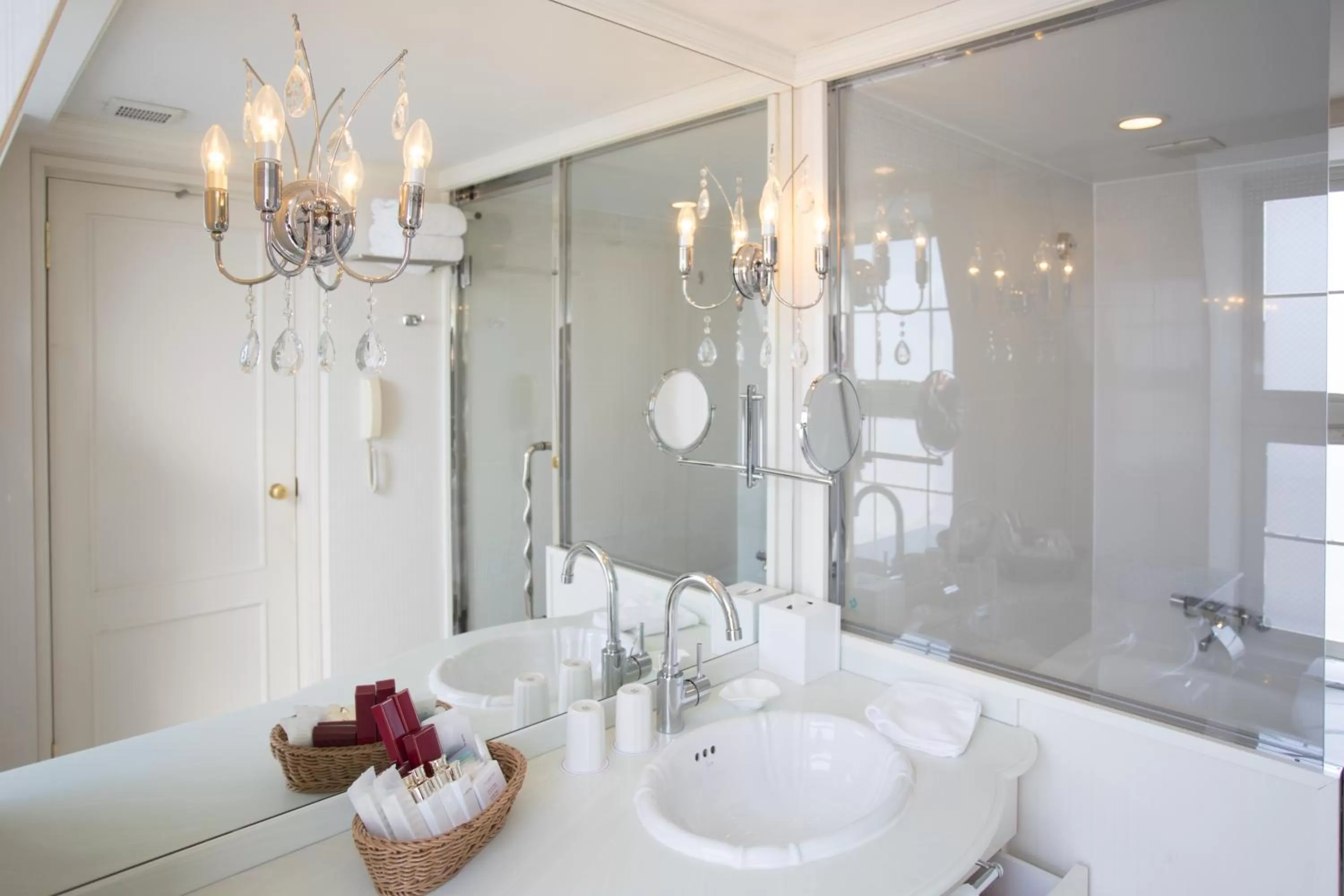 Bathroom in Kobe Kitano Hotel