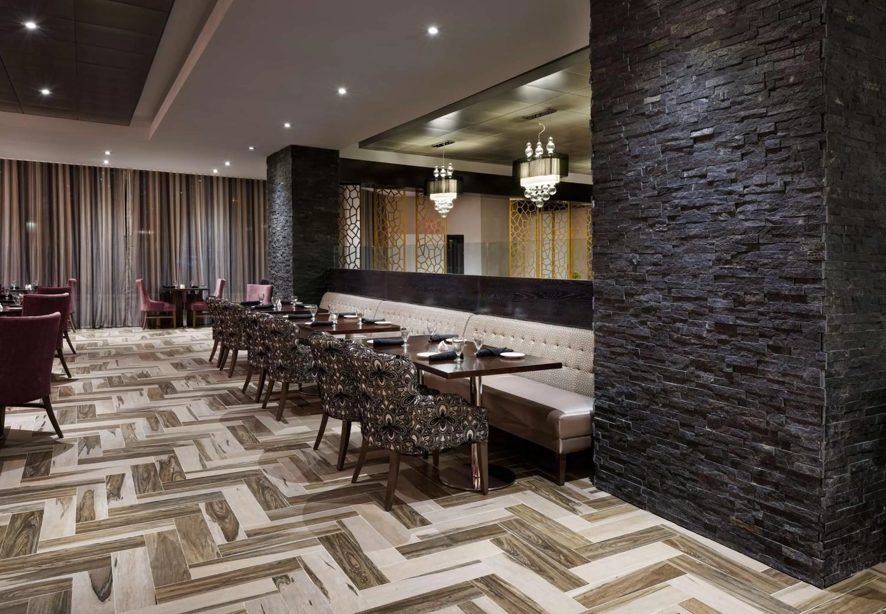 Restaurant/places to eat in DoubleTree by Hilton Orlando East - UCF Area