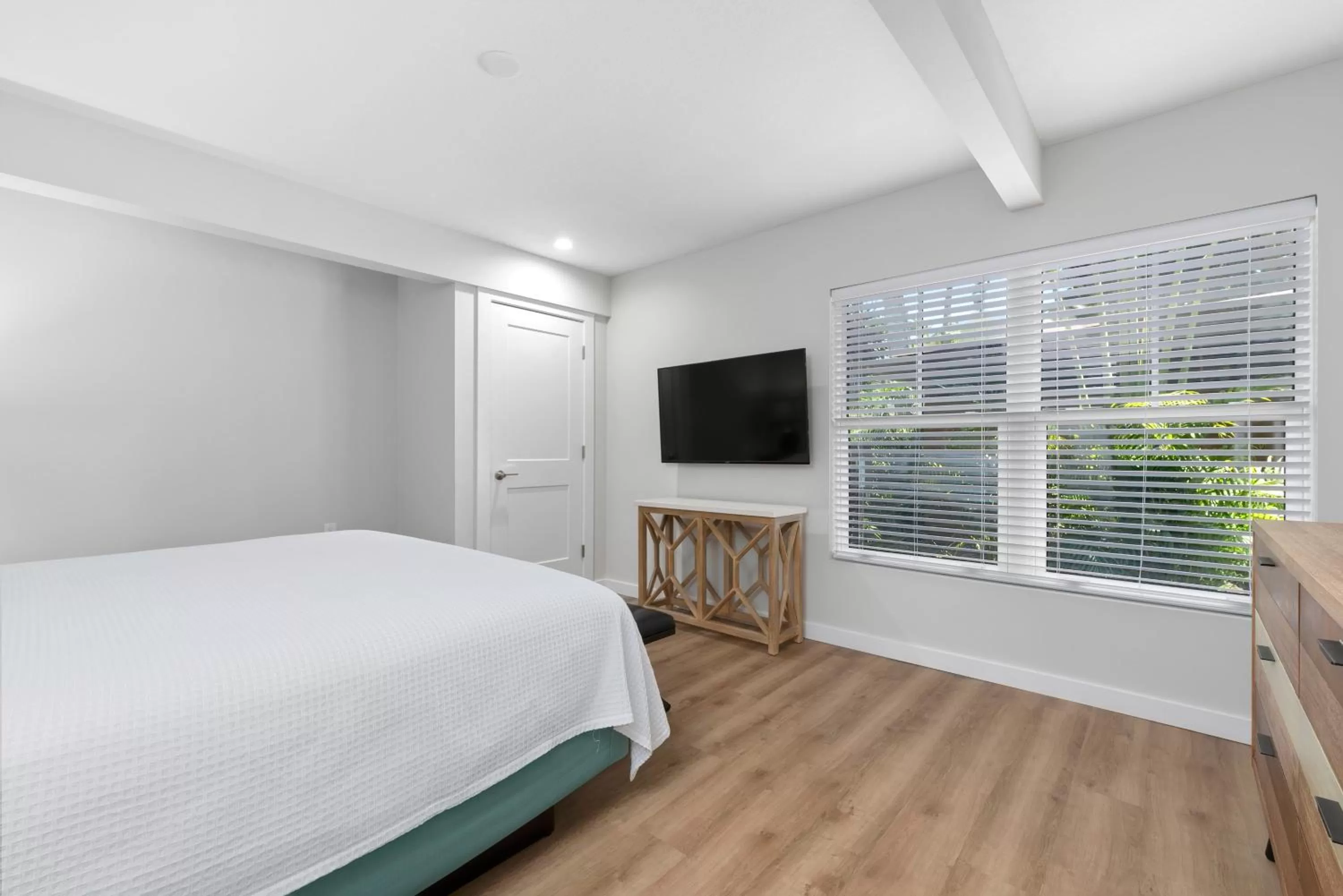 Bed in Escape Coastal Resort on Casey Key