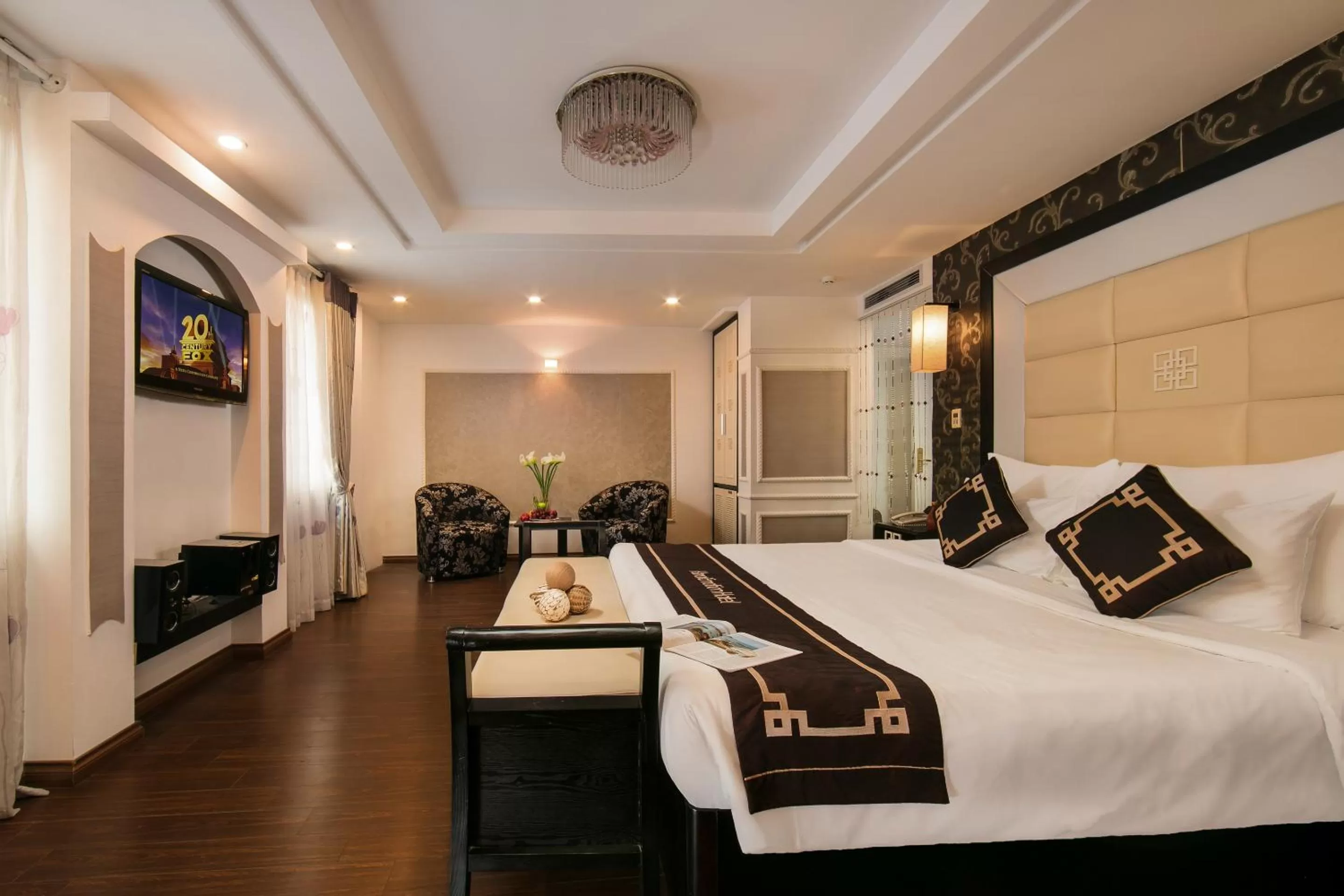 Bed in Hanoi Emotion Hotel