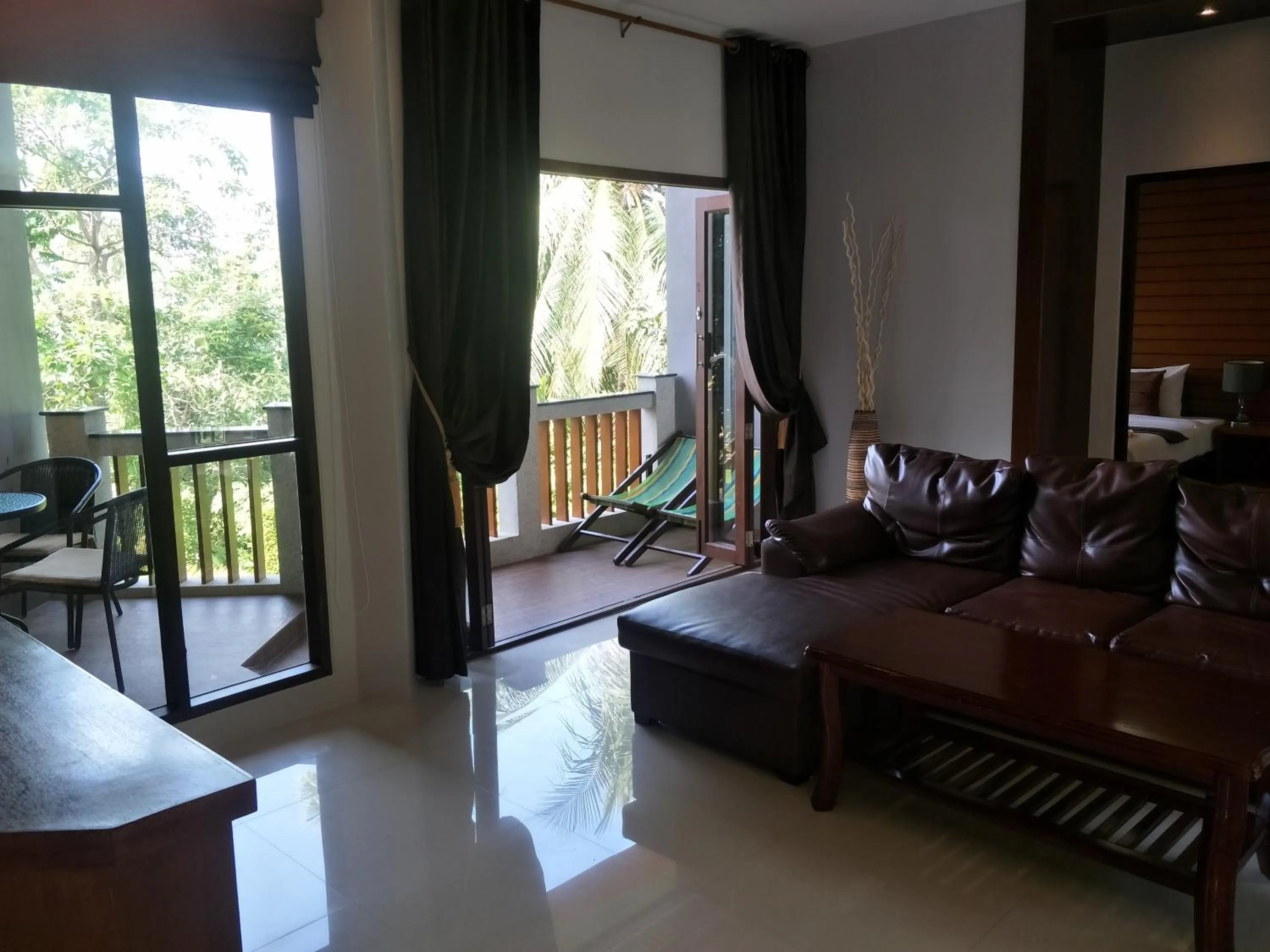Living room in Lanta Intanin Resort - SHA Extra Plus