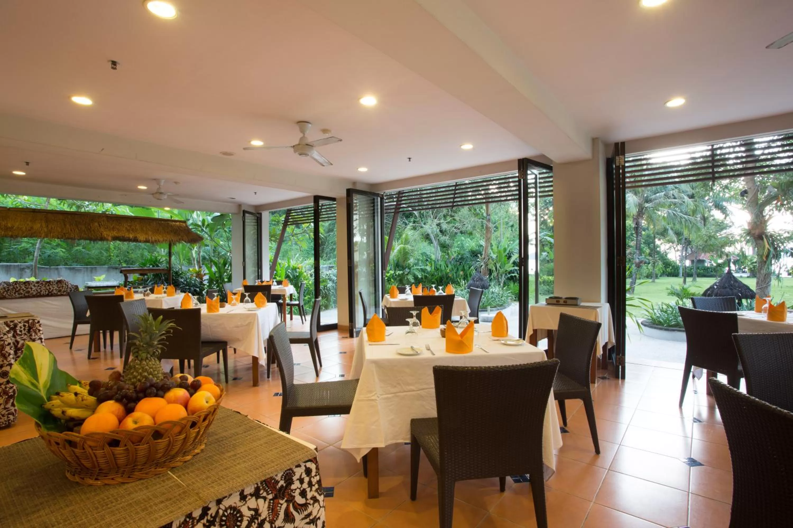 Restaurant/places to eat in Bintang Flores Hotel