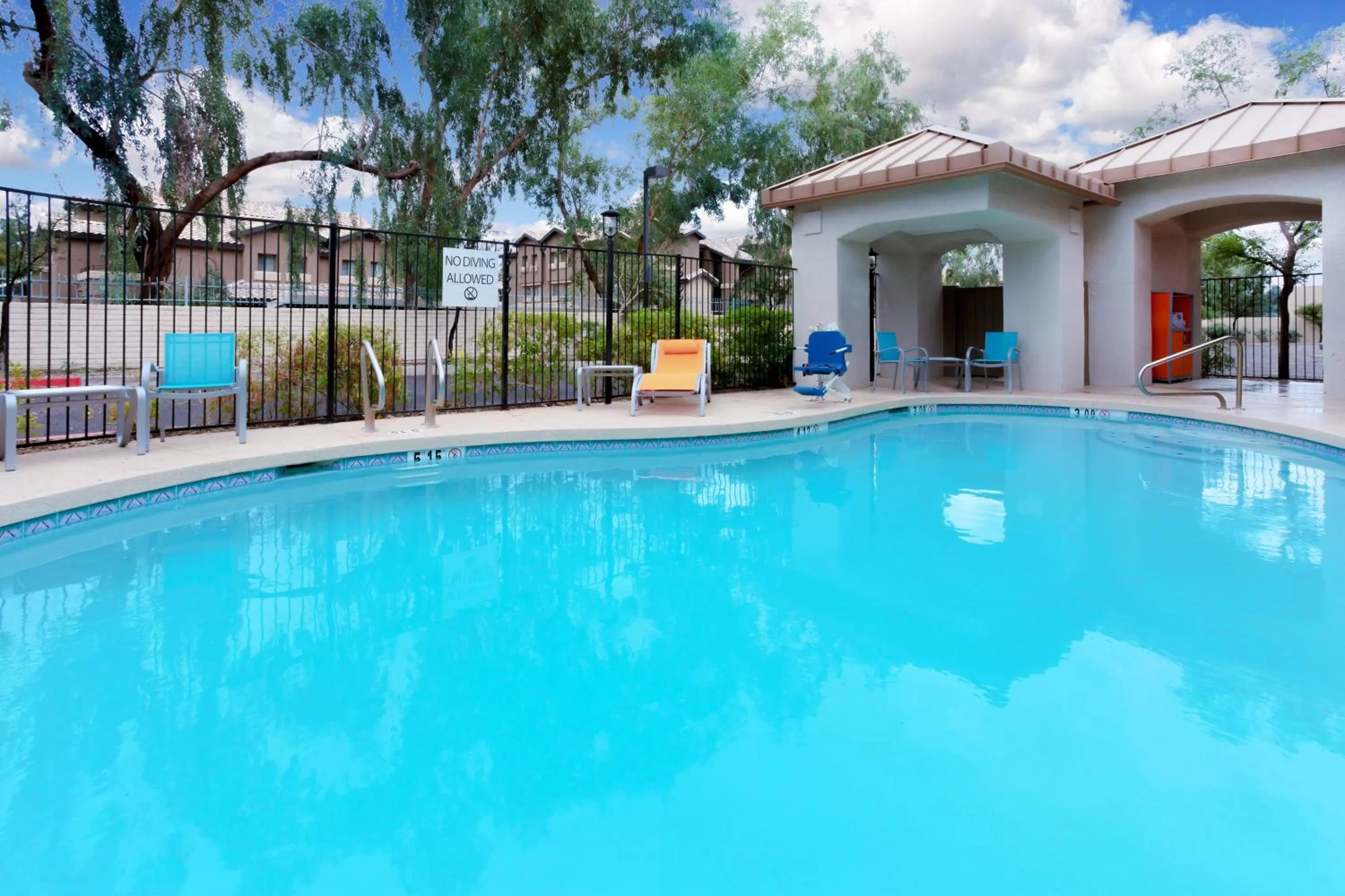 Swimming Pool in Sleep Inn & Suites Tempe ASU Campus