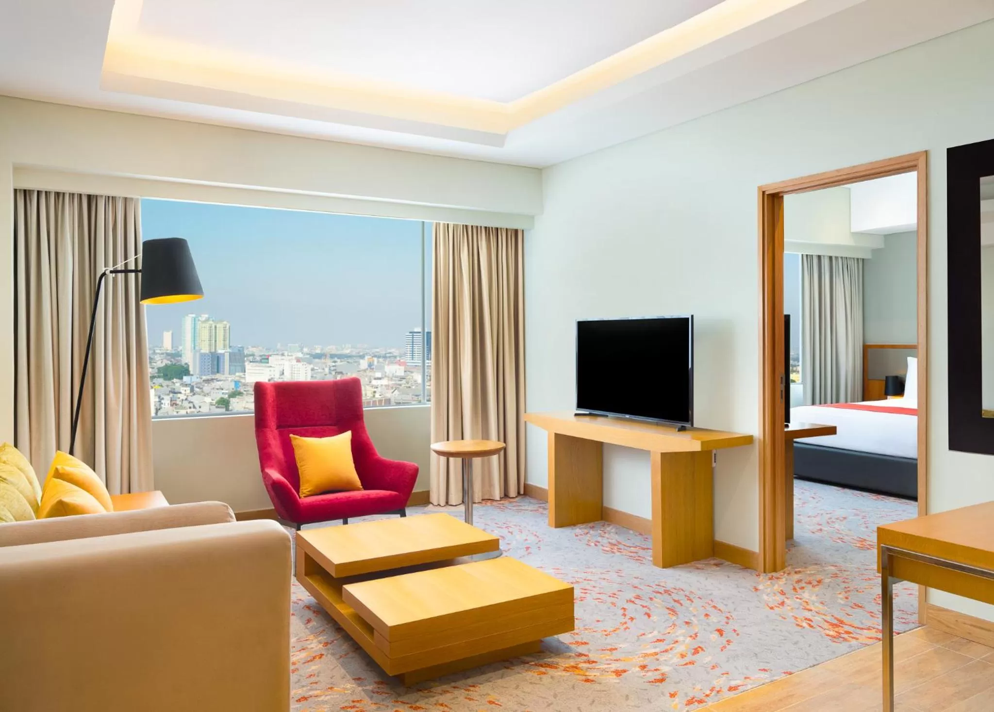TV and multimedia, Bed in Holiday Inn & Suites Jakarta Gajah Mada by IHG