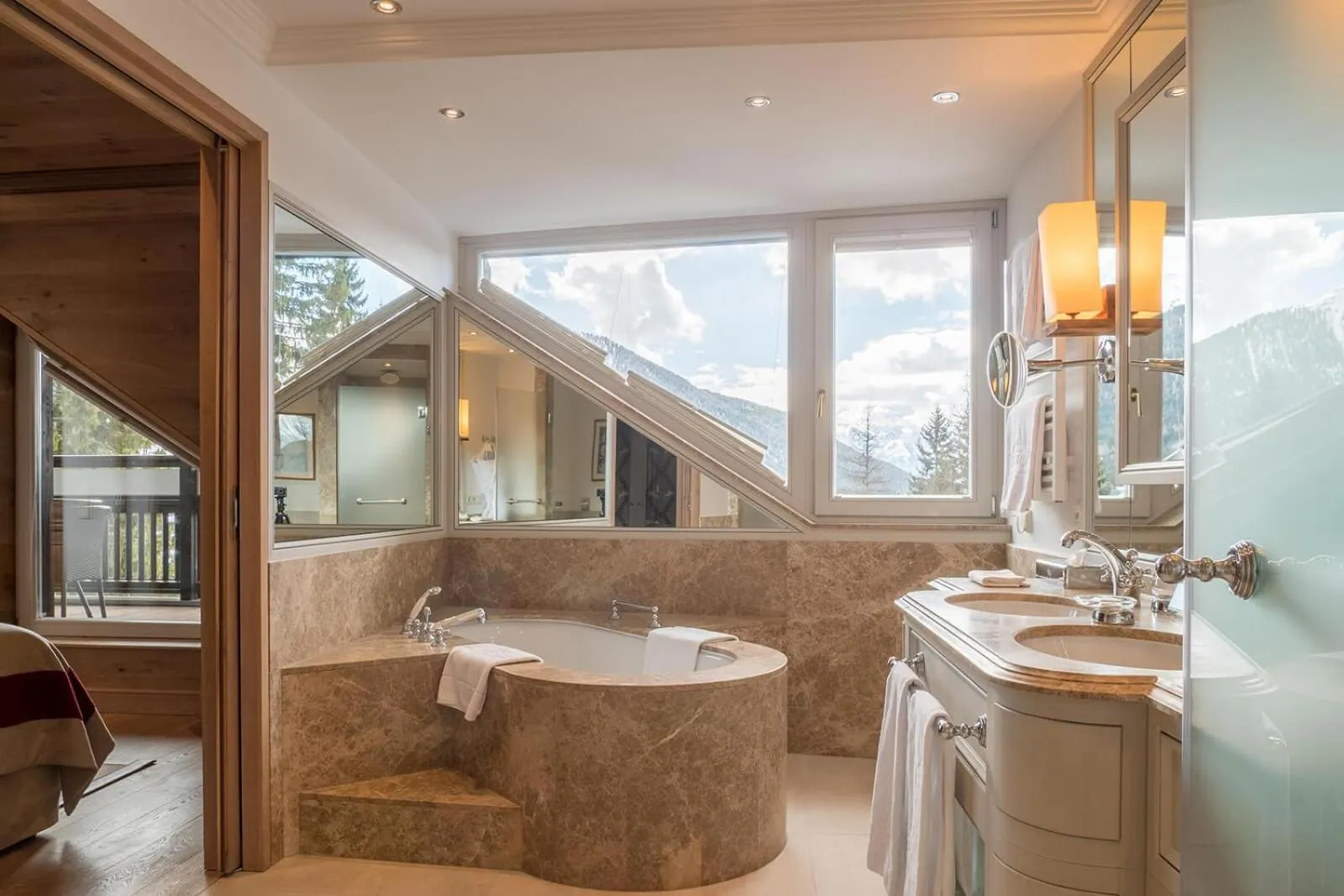 Bathroom in Astoria Resort