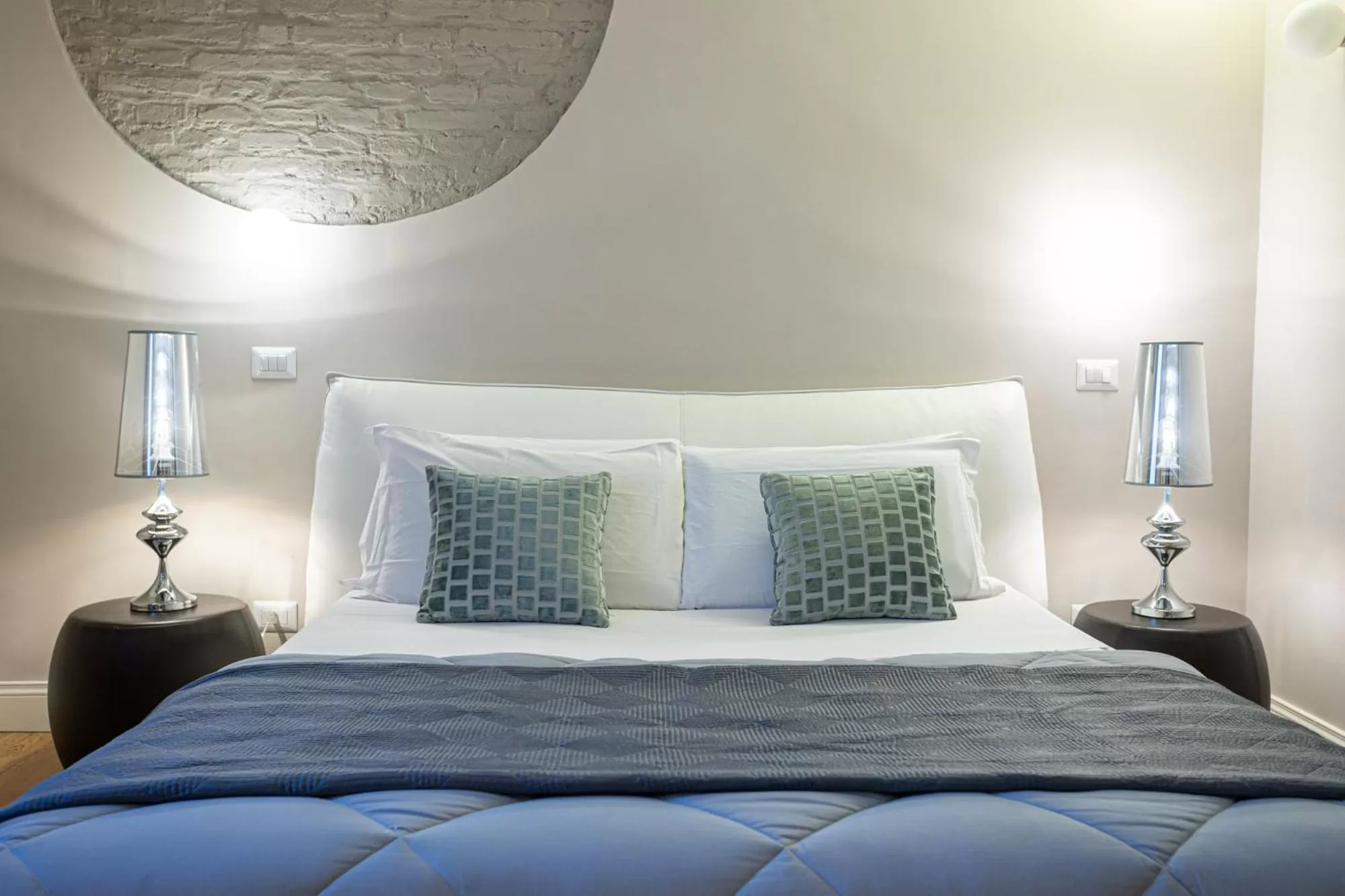 Bed in Cardilli Luxury Rooms