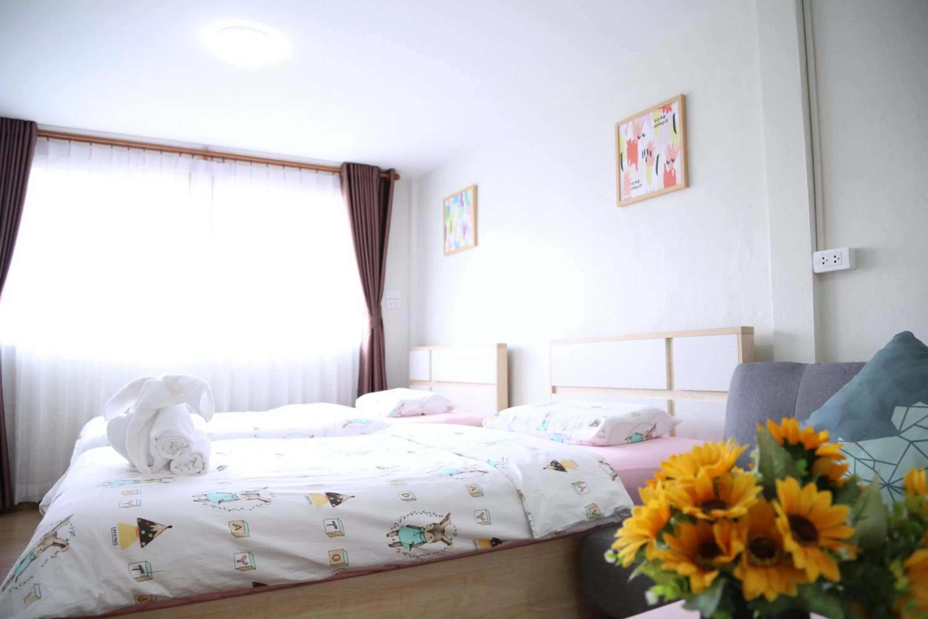 Photo of the whole room, Bed in TD Bangkok