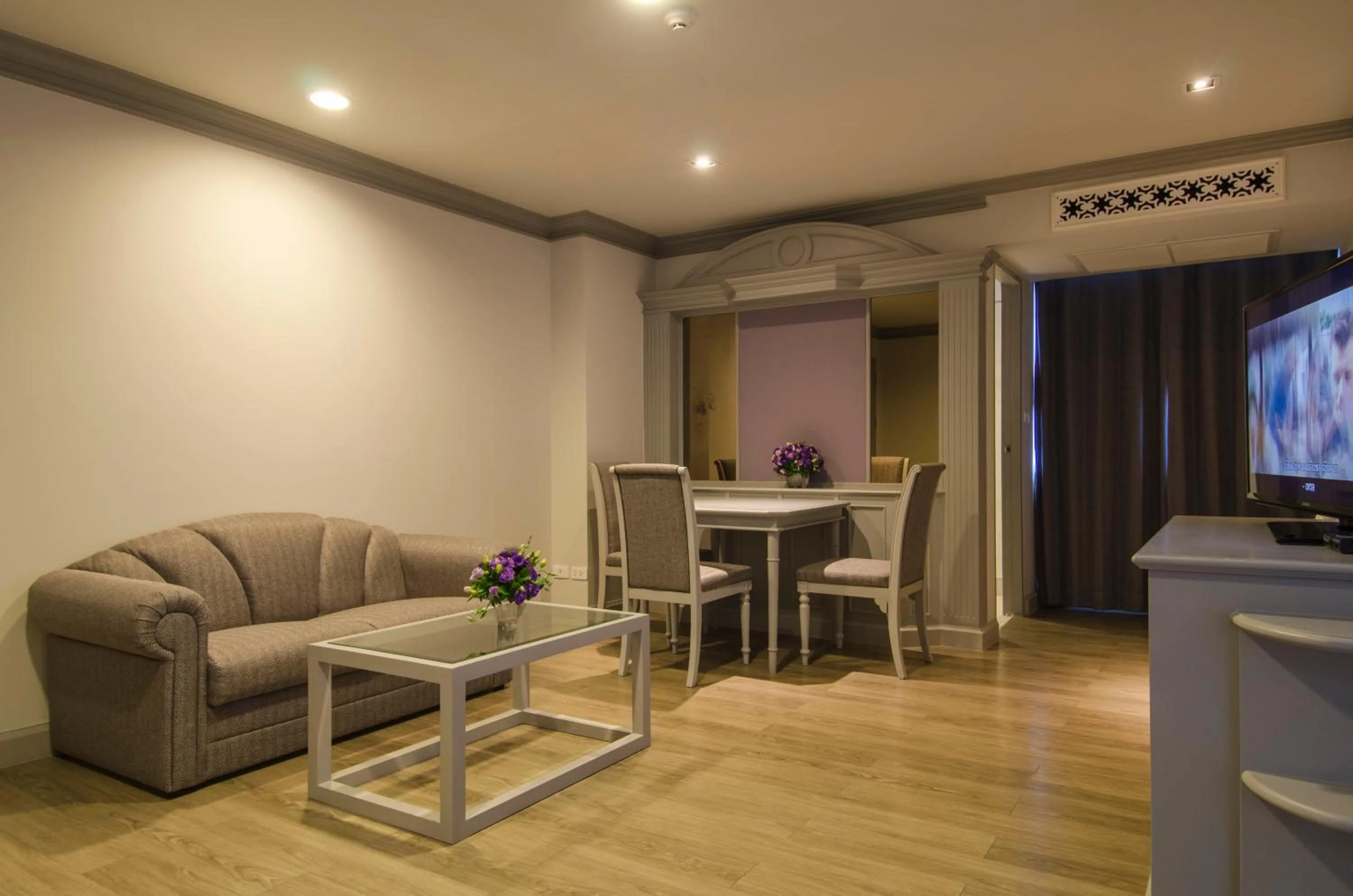 TV and multimedia in The Pantip Hotel Ladprao Bangkok