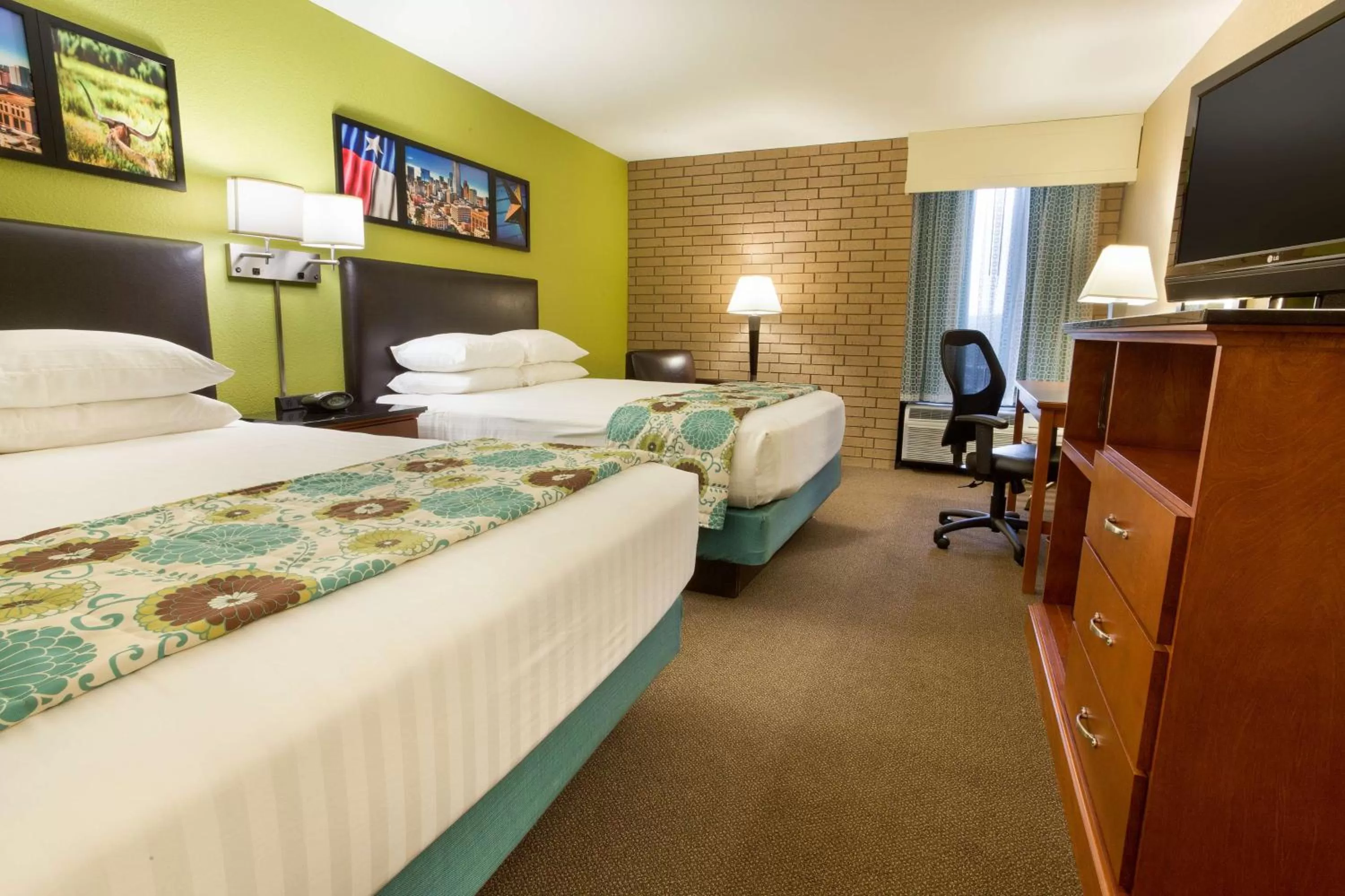 Deluxe Queen Room with Two Queen Beds in Drury Inn & Suites Houston Sugar Land