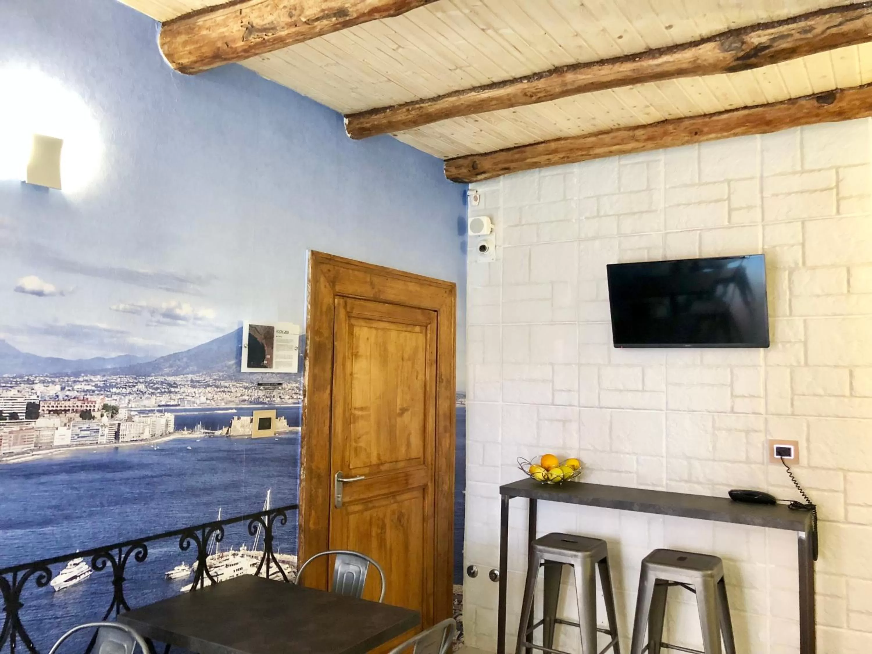 Restaurant/places to eat in Relais Piazza Del Plebiscito B&B