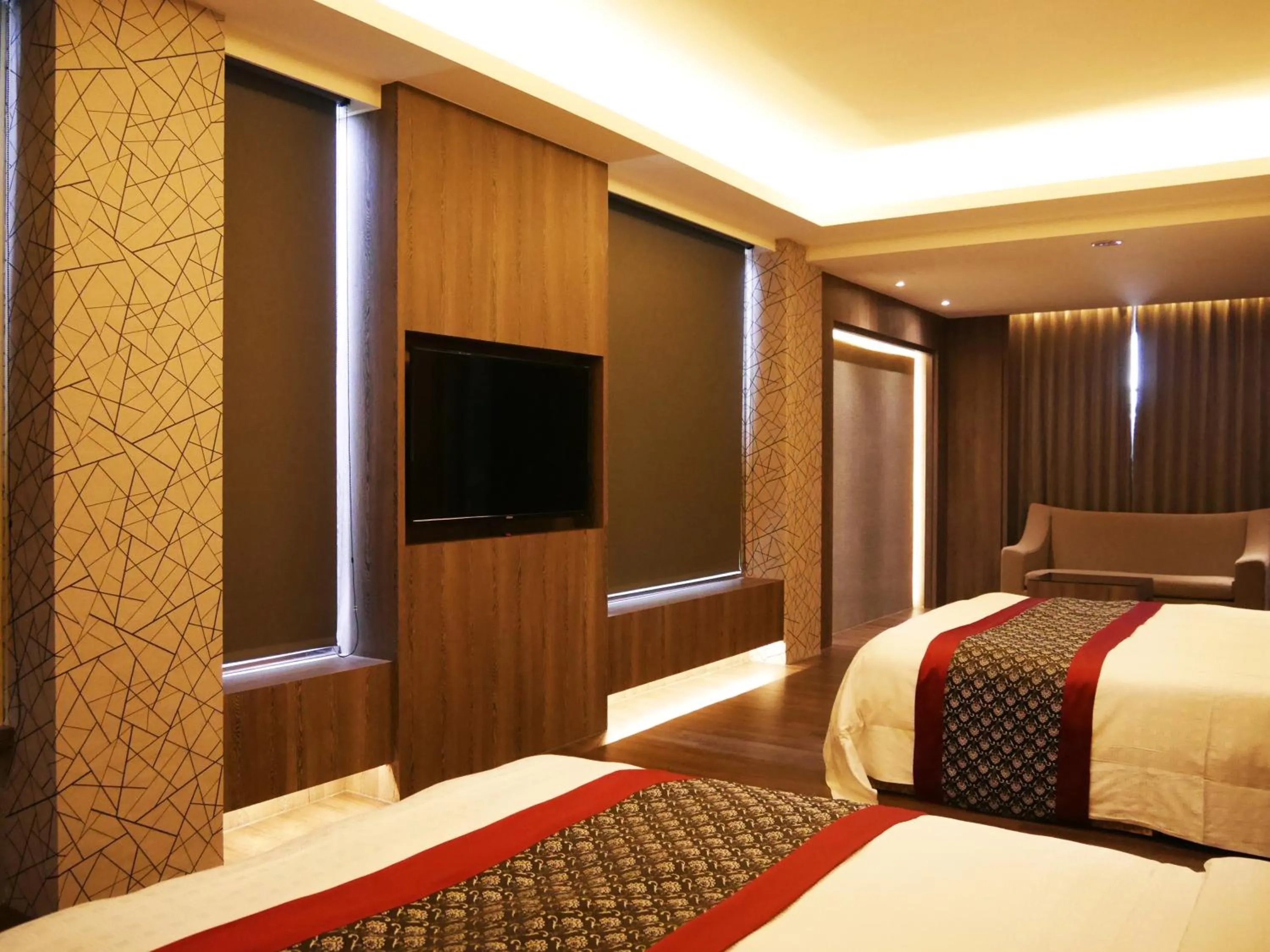 Photo of the whole room, Bed in Refinement Motel