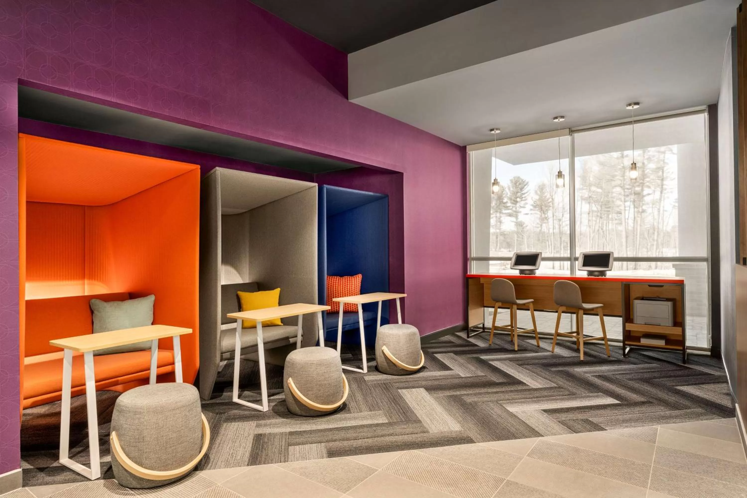 Lobby or reception in Tru By Hilton Albany Airport, Ny