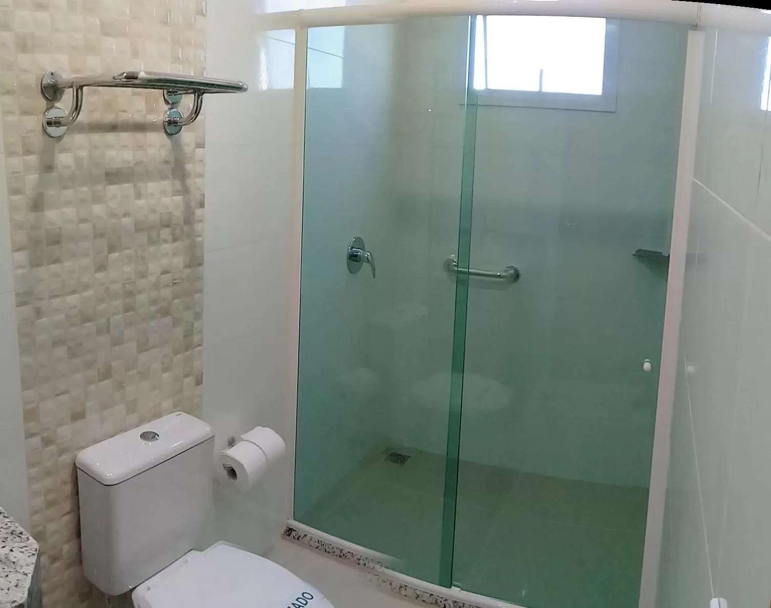 Bathroom in Hotel Maestro Villa Do Lago Toledo