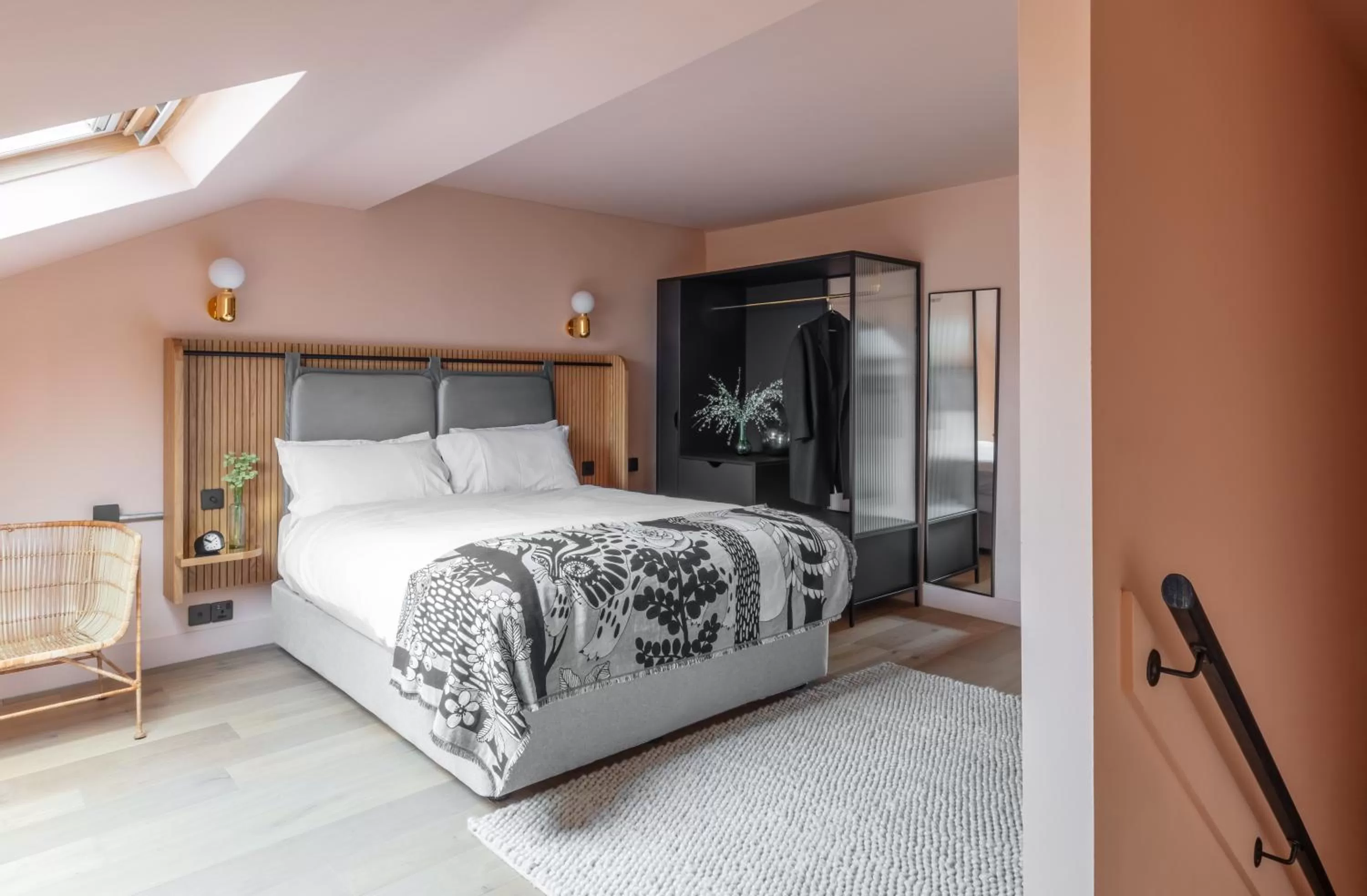 One Bedroom Suite - Duplex in Whitworth Locke