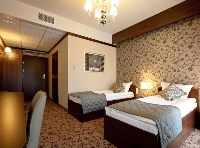 Bedroom, Bed in Hotel-Restauracja Platan